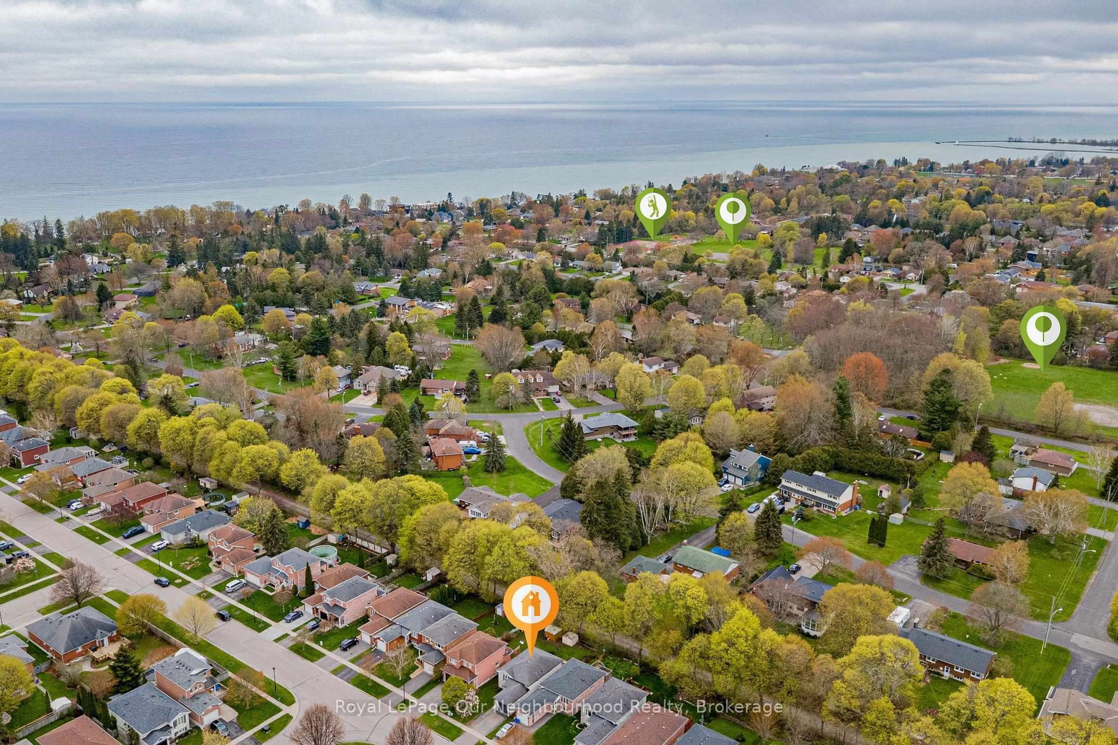 A pic from outside/outdoor area/front of a property/back of a property/a pic from drone, water/lake/river/ocean view for 191 Carroll Cres, Cobourg Ontario K9A 5P7