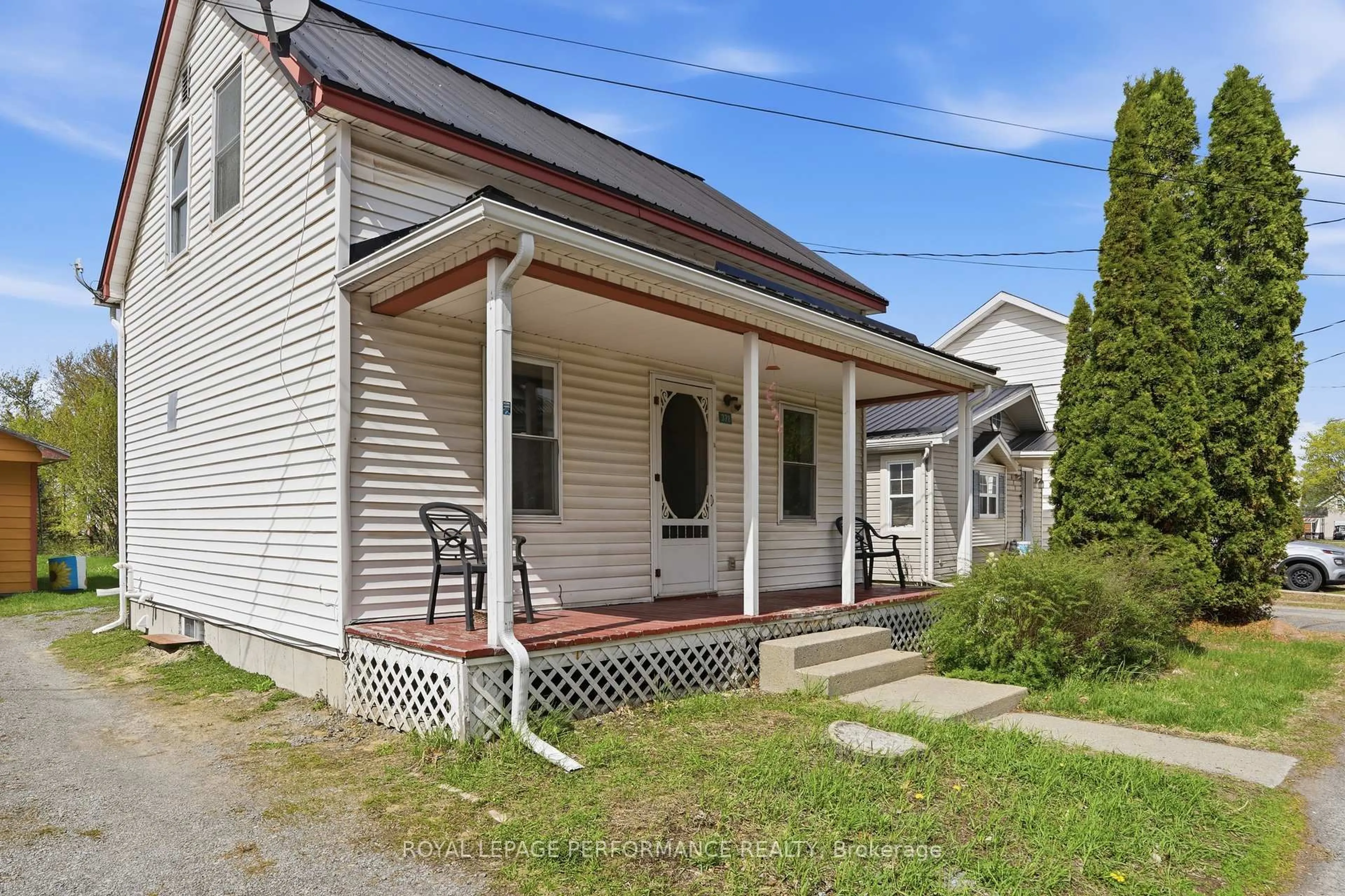 Patio, street for 378 St. Joseph St, Alfred and Plantagenet Ontario K0B 1A0
