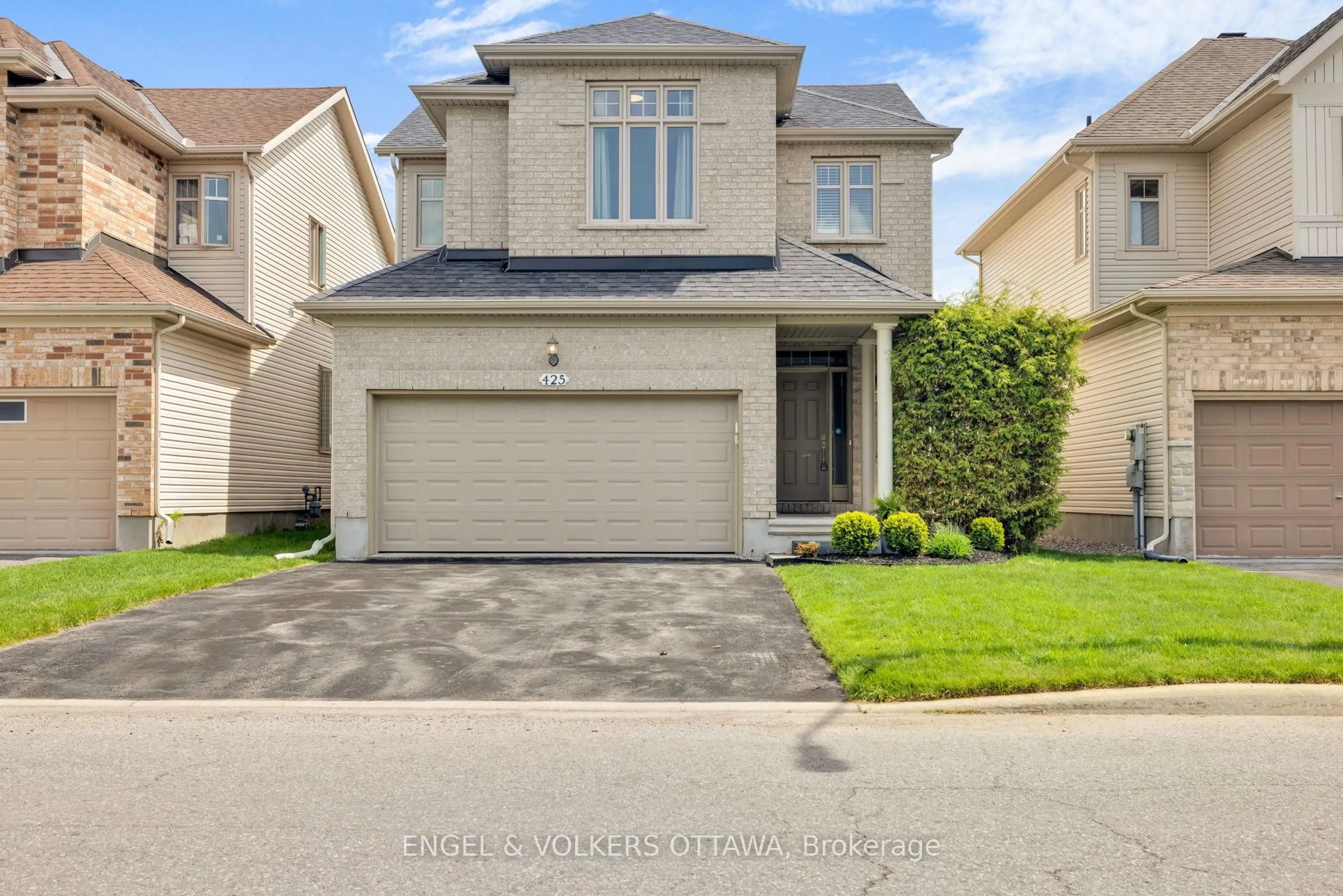 Unknown for 425 Cooks Mill Cres, Ottawa Ontario K1V 2M9