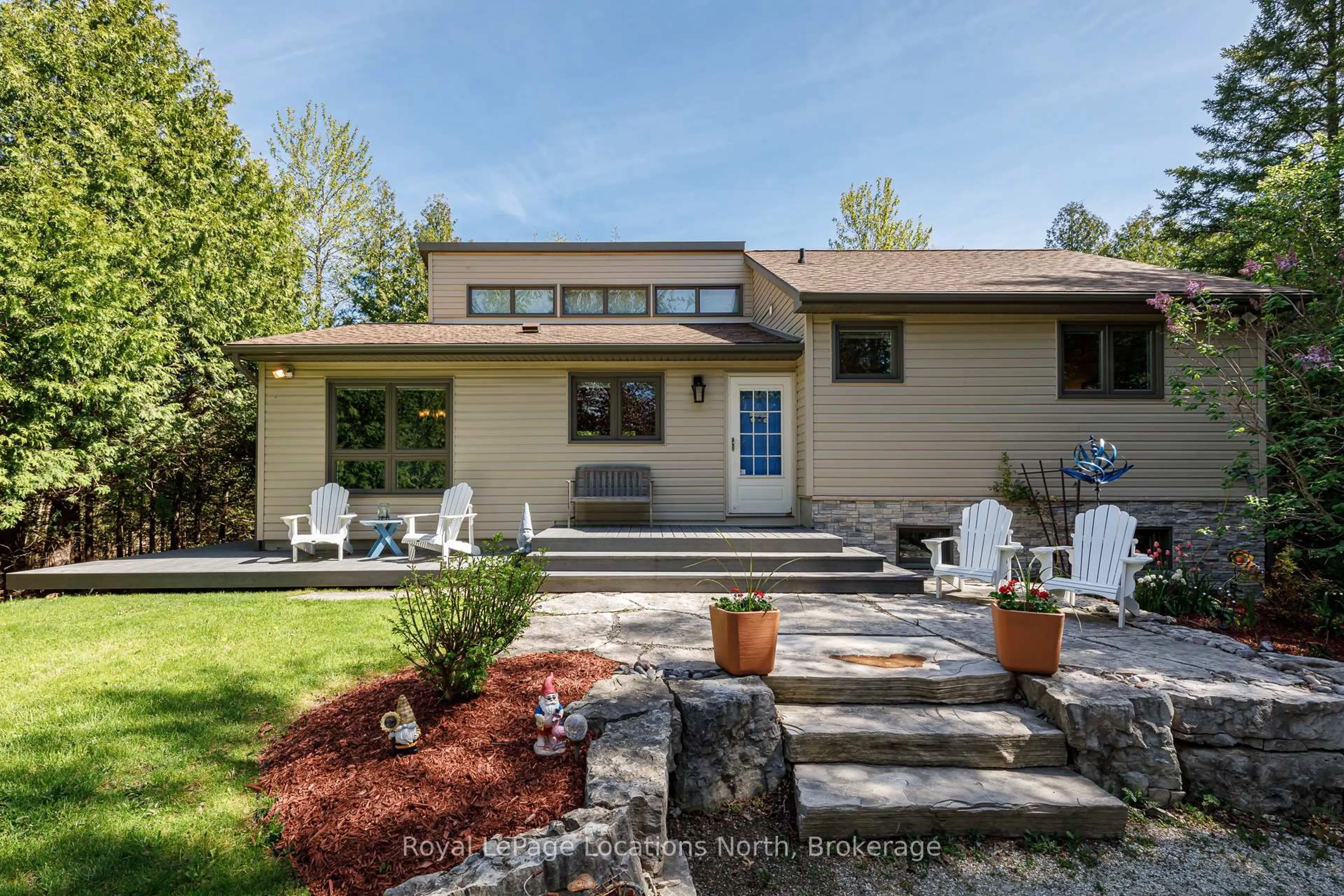Unknown for 105 Woodland Park Rd, Blue Mountains Ontario N0H 1J0