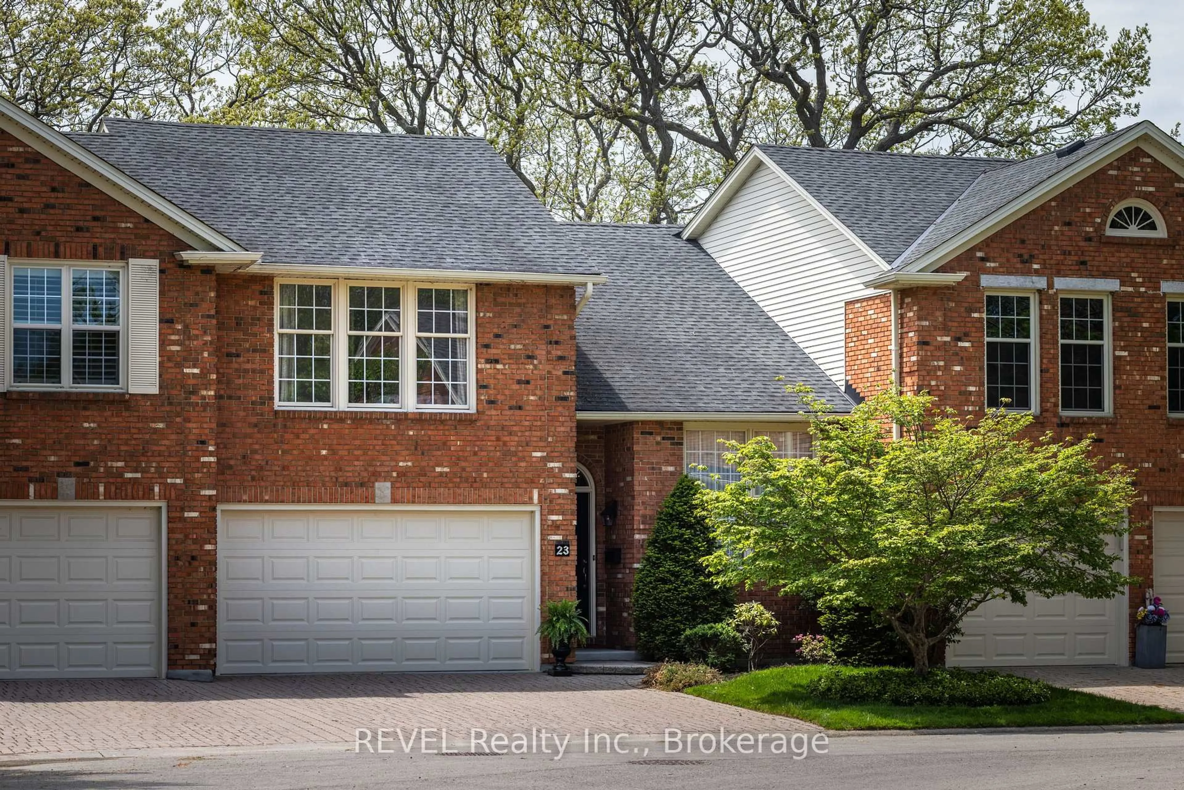 Home with brick exterior material, street for 5 Carn Castle Gate #23, St. Catharines Ontario L2N 5V4