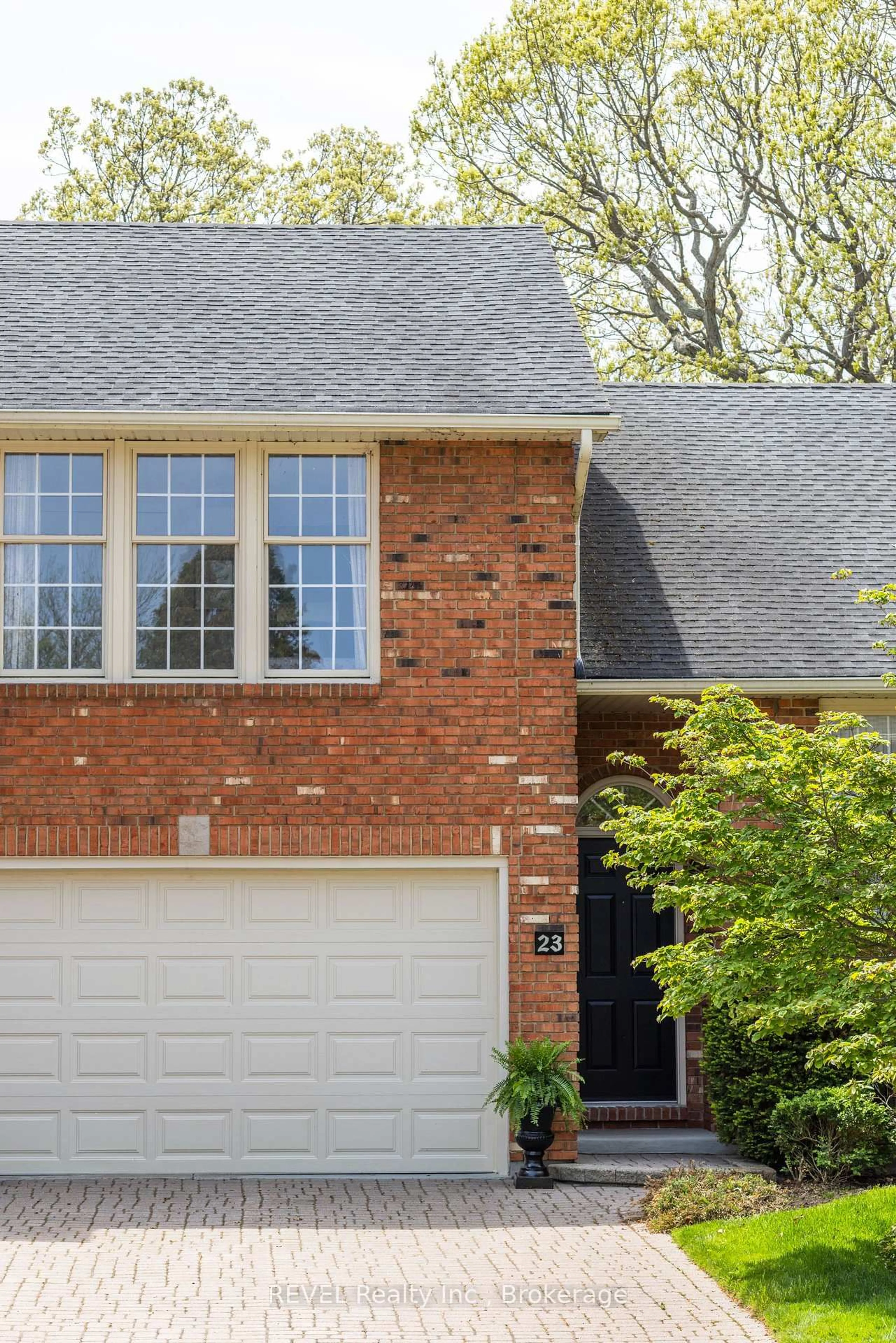 Home with brick exterior material, street for 5 Carn Castle Gate #23, St. Catharines Ontario L2N 5V4