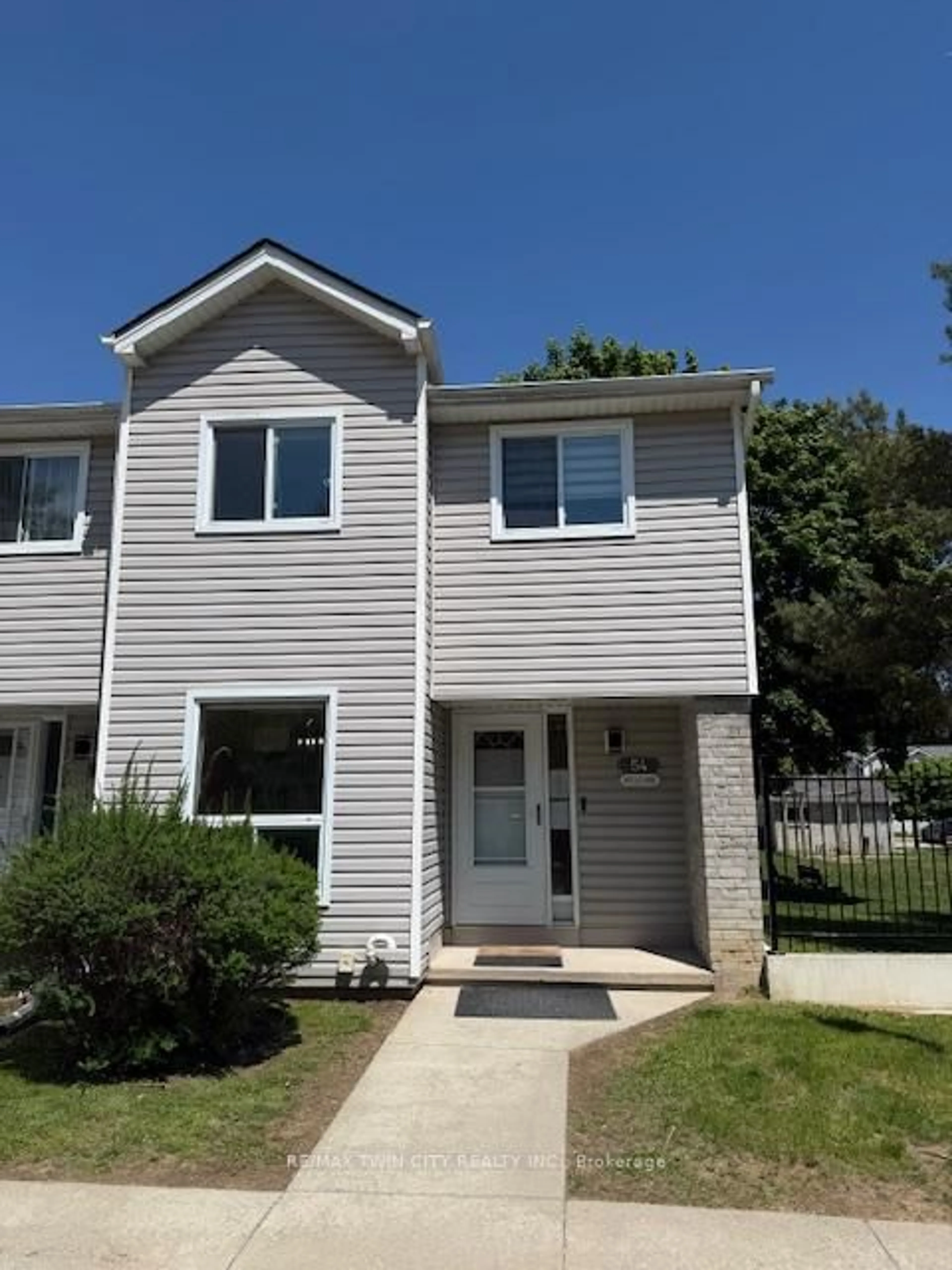 Home with vinyl exterior material, street for 480 Grey St #54, Brantford Ontario N3S 7S6