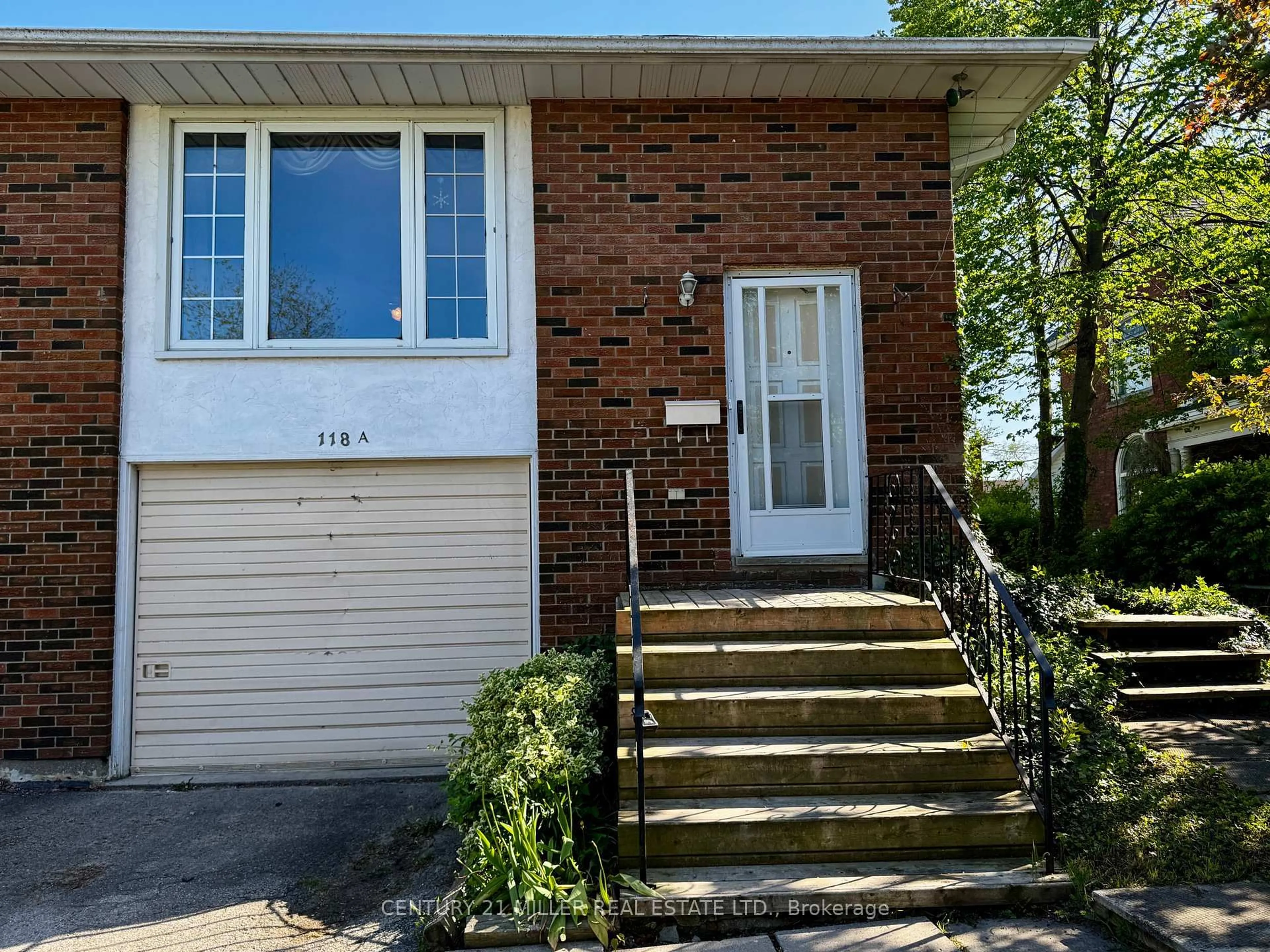 Home with brick exterior material, street for 118A Lock St, Haldimand Ontario N1A 1T9