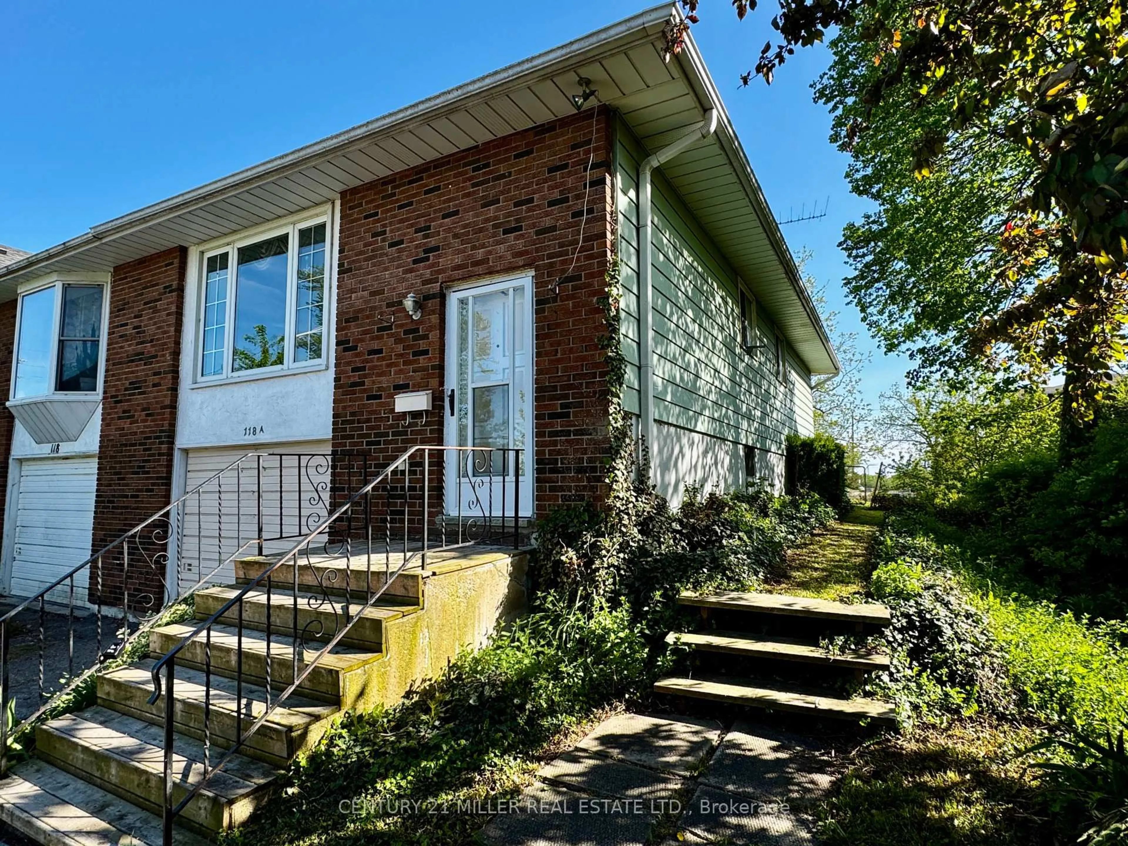 Home with brick exterior material, street for 118A Lock St, Haldimand Ontario N1A 1T9