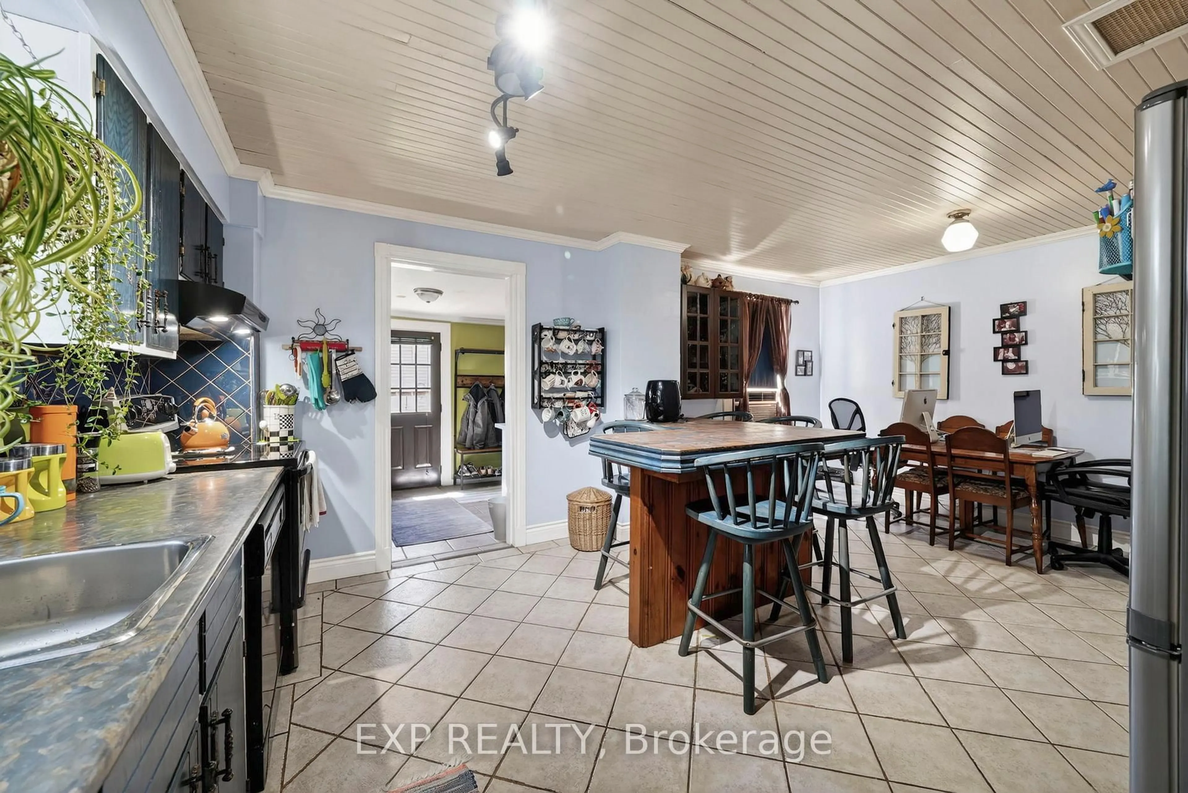 Open concept kitchen, ceramic/tile floor for 9-11 Millville Ave, Cornwall Ontario K6H 4K5