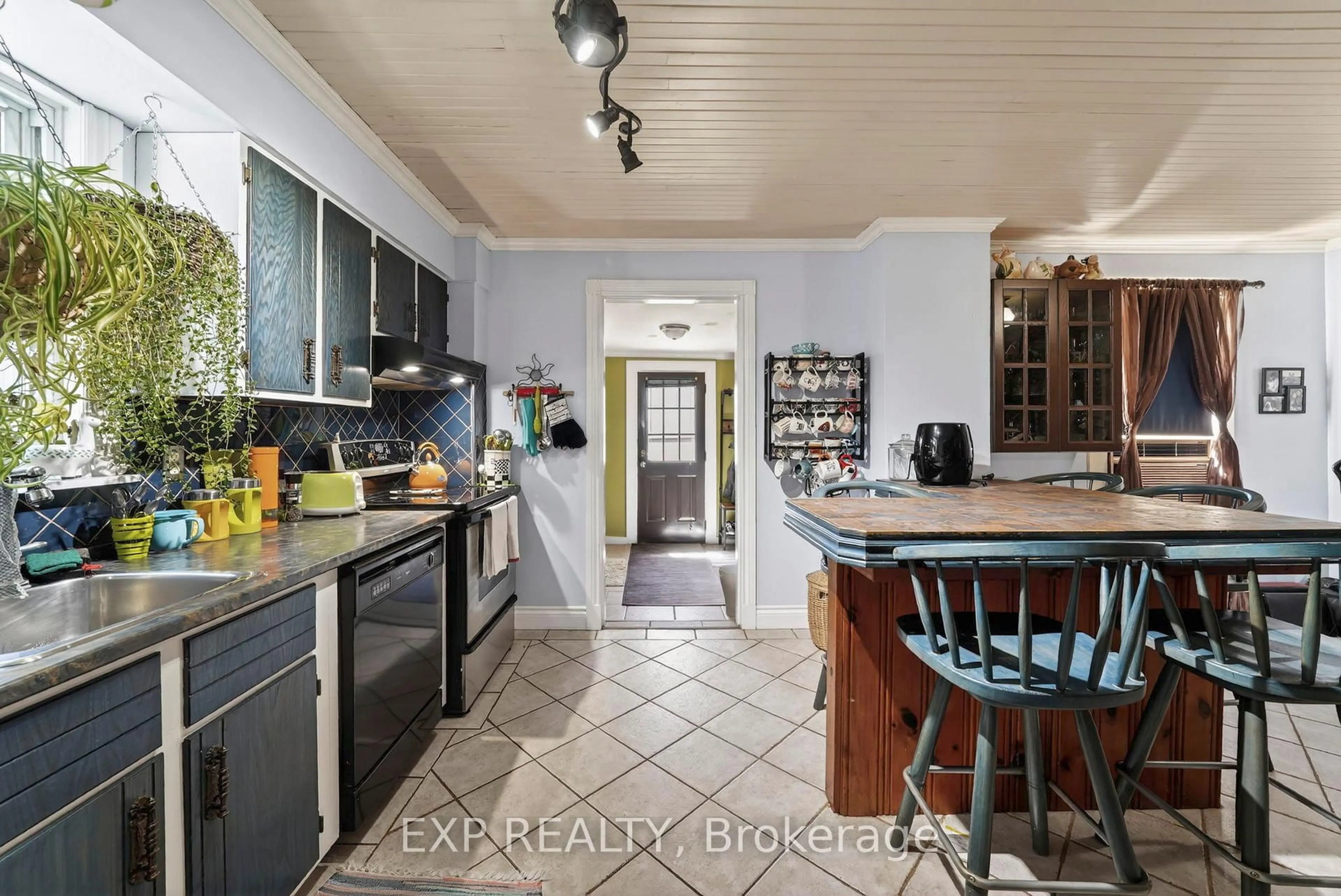 Open concept kitchen, ceramic/tile floor for 9-11 Millville Ave, Cornwall Ontario K6H 4K5