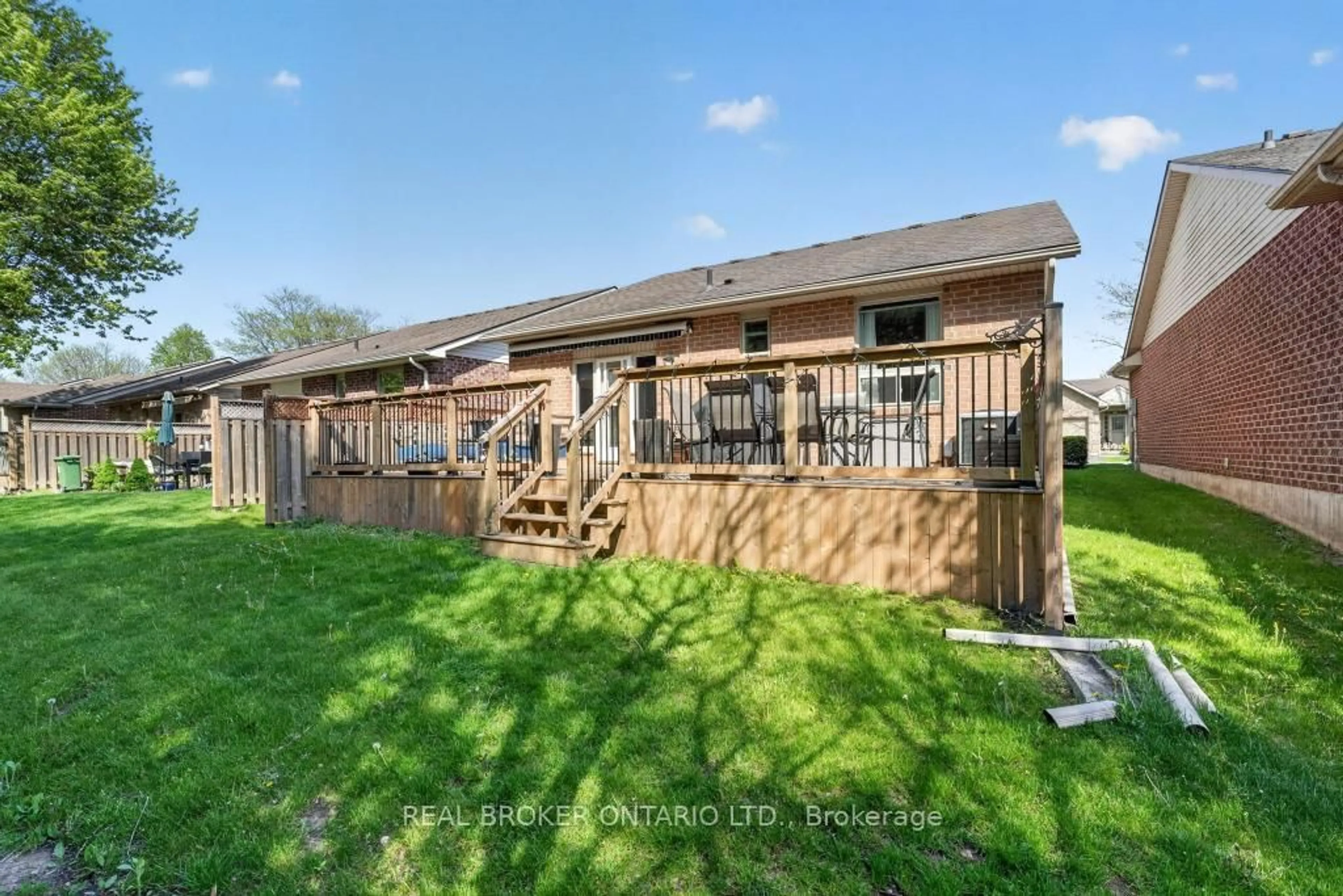 Patio, water/lake/river/ocean view for 110 Greentrail Dr, Hamilton Ontario L0R 1W0