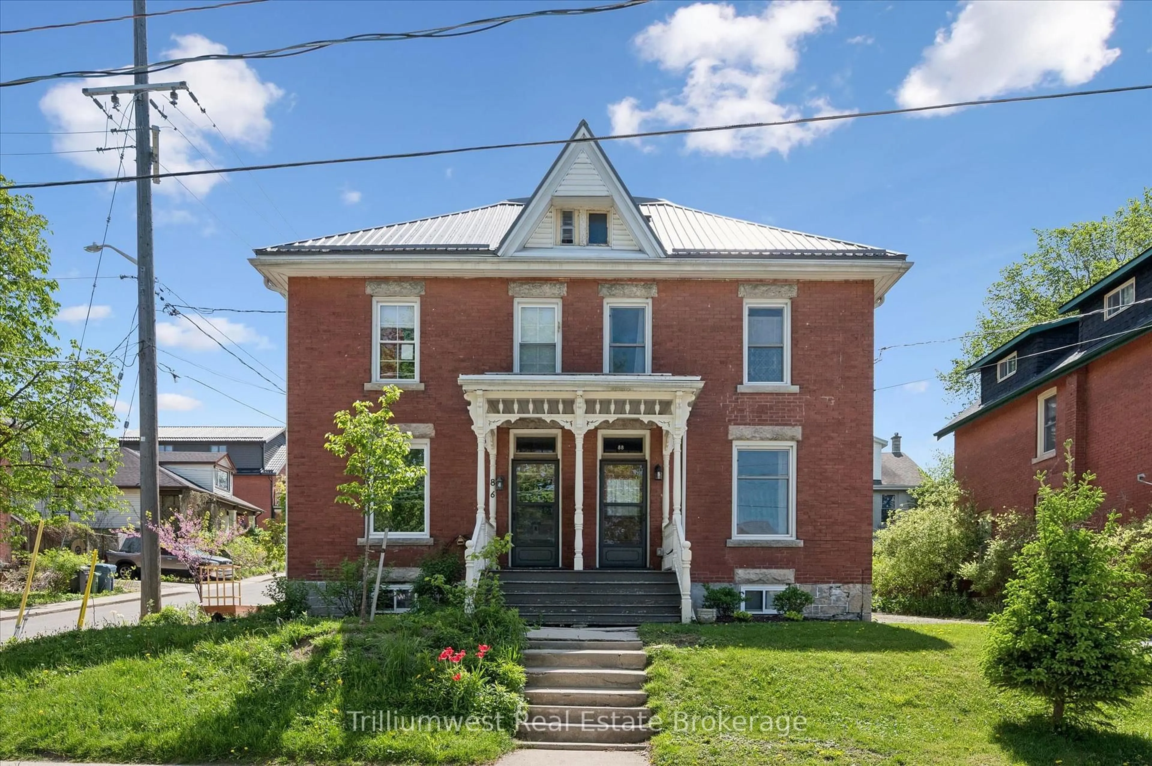 Home with brick exterior material, building for 88 Dufferin St, Guelph Ontario N1H 4A3