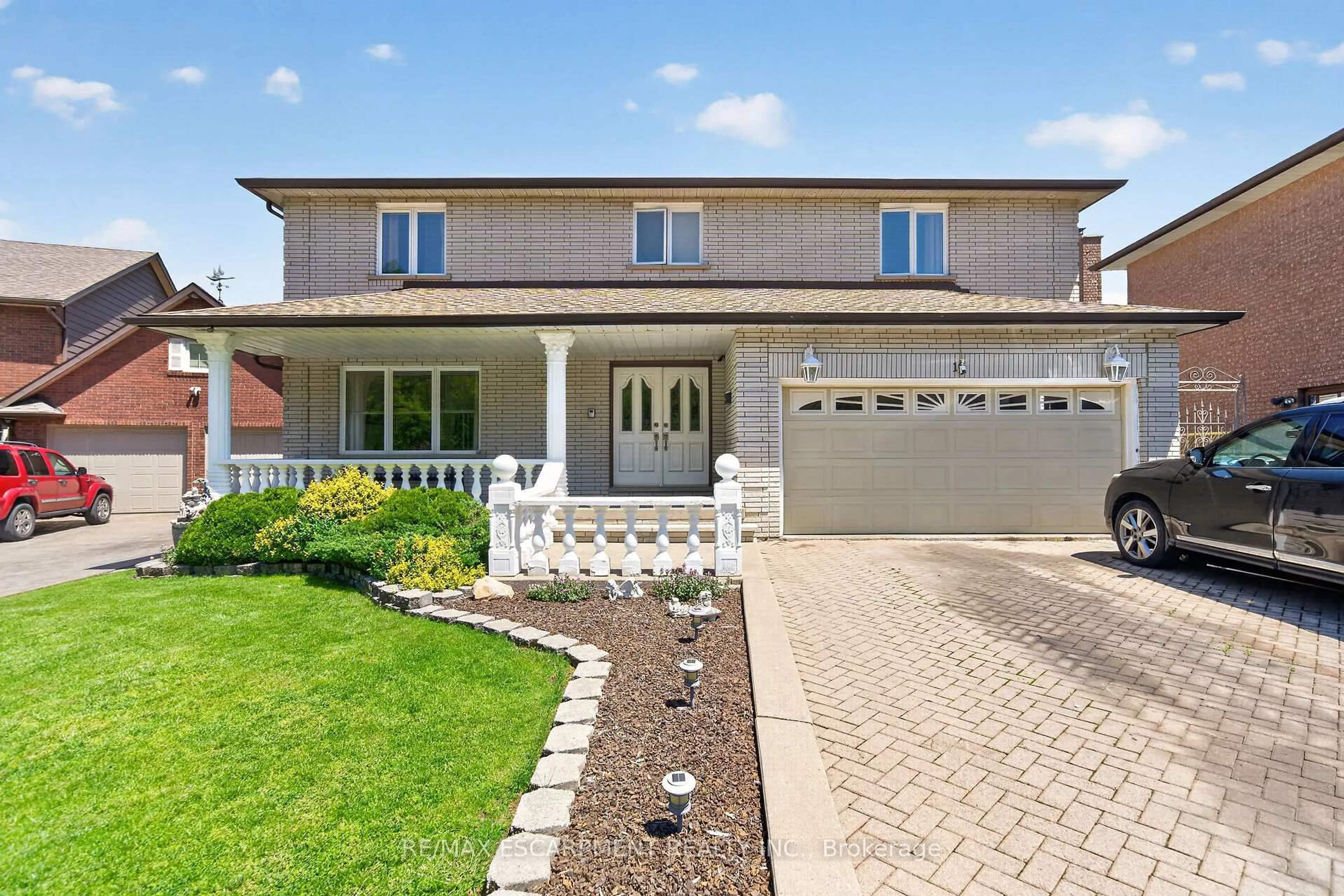 Unknown for 10 Skye Crt, Hamilton Ontario L8G 4R6