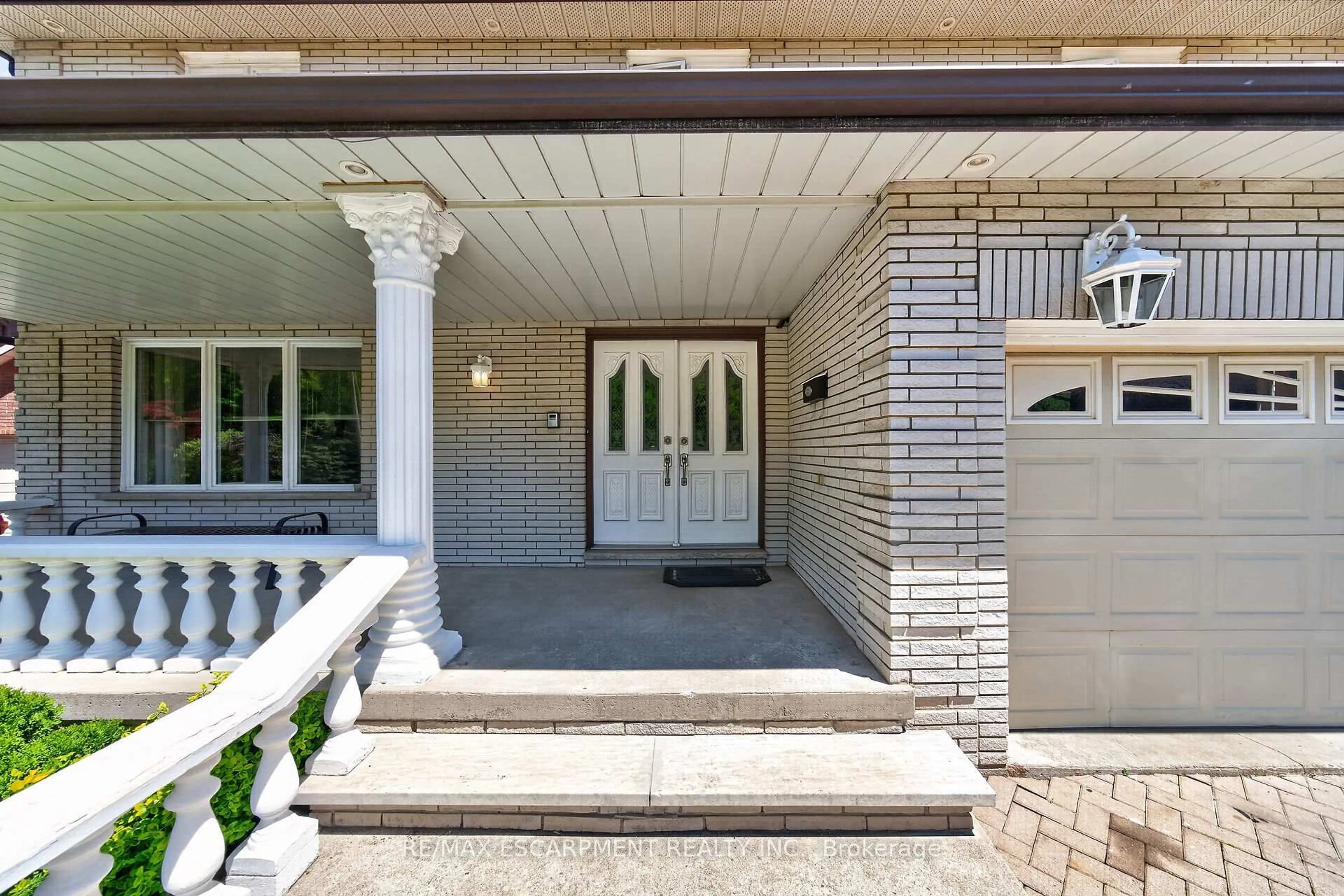 Home with brick exterior material, street for 10 Skye Crt, Hamilton Ontario L8G 4R6