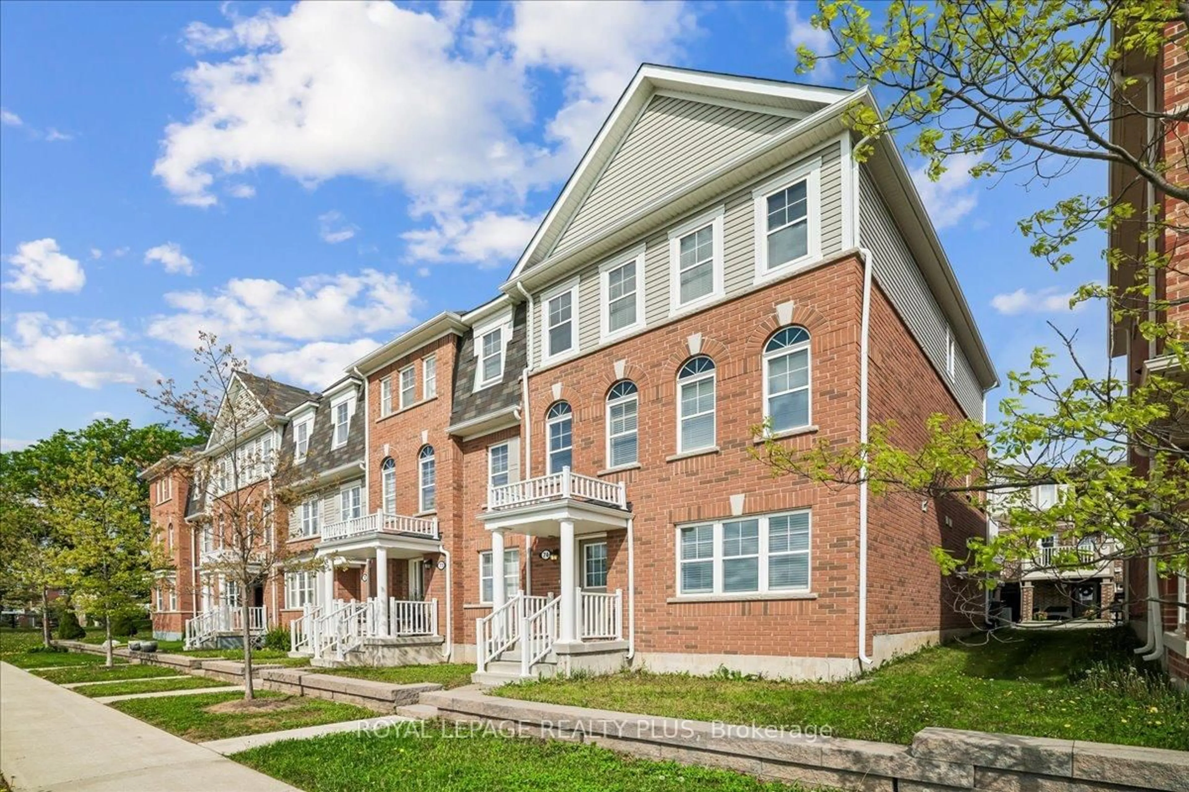 Home with brick exterior material, street for 22 Spring Creek Dr #74, Hamilton Ontario L8B 1V7