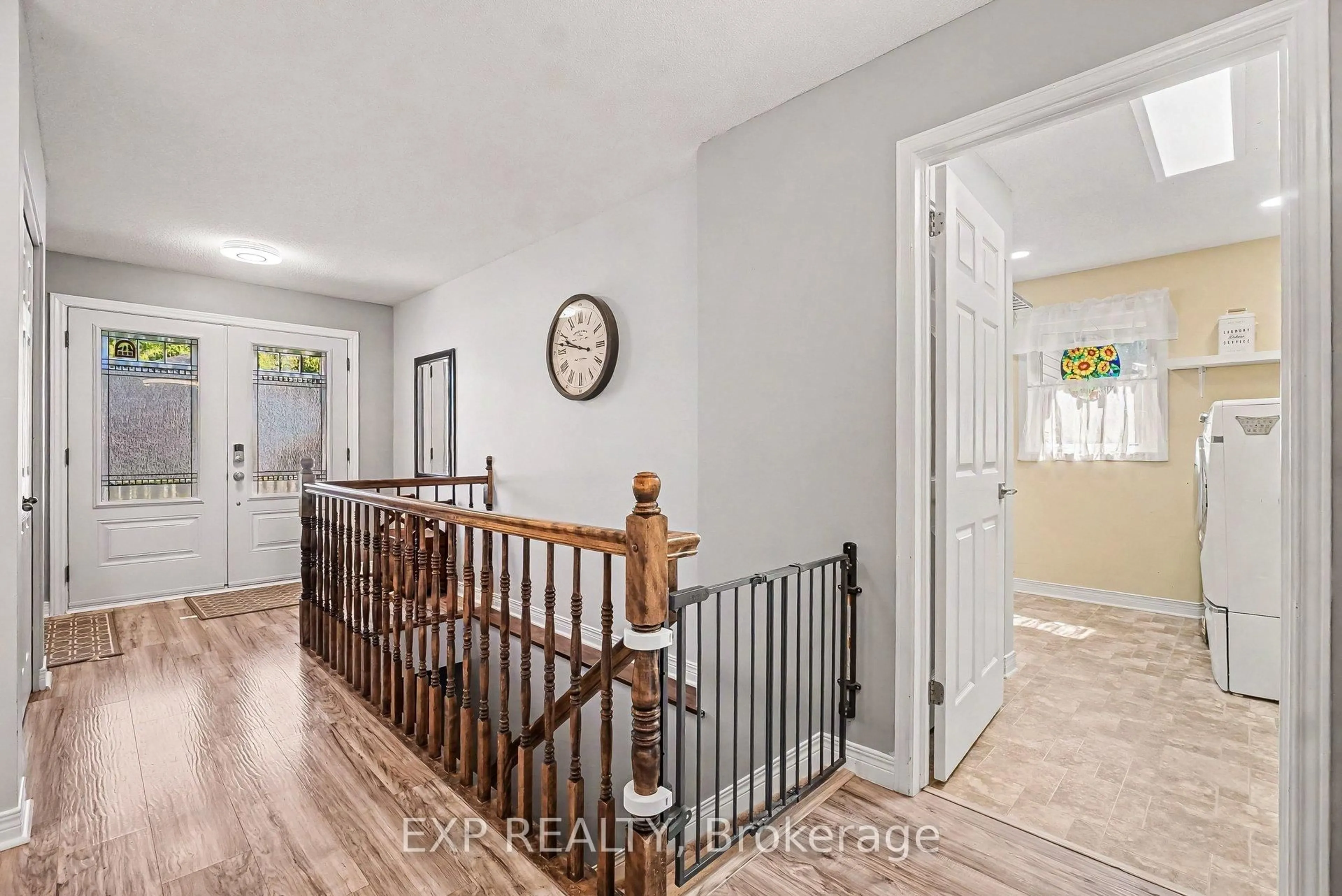 Indoor entryway for 217 Jasper Cres, Clarence-Rockland Ontario K4K 0A3