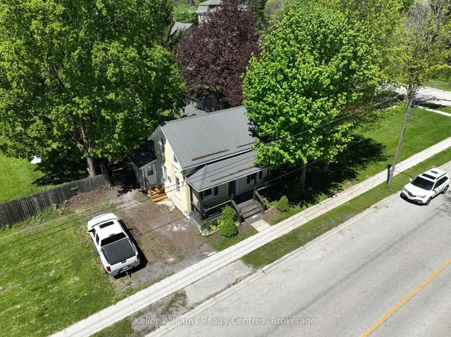 551 Louisa St, West Grey 2