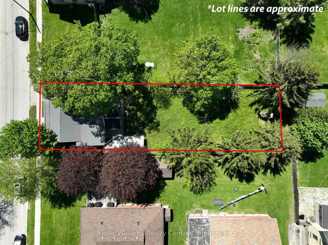 551 Louisa St, West Grey 3