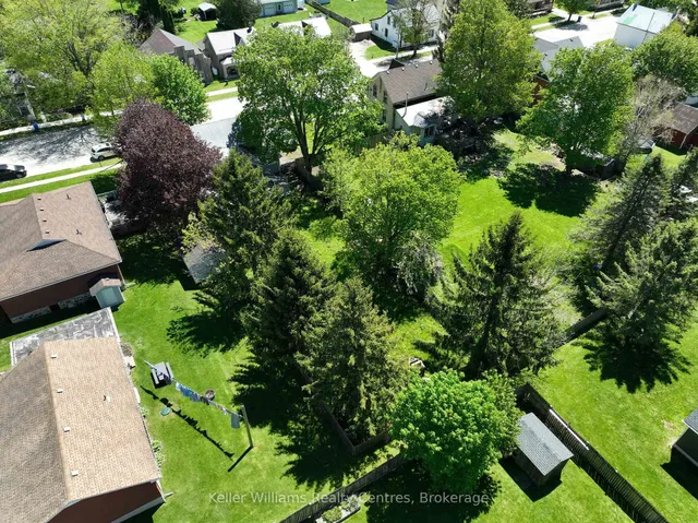 551 Louisa St, West Grey 5