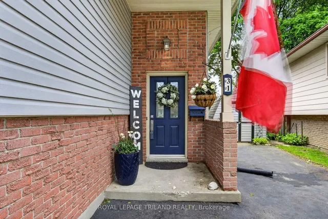 31 Beechbank Cres, London South 2
