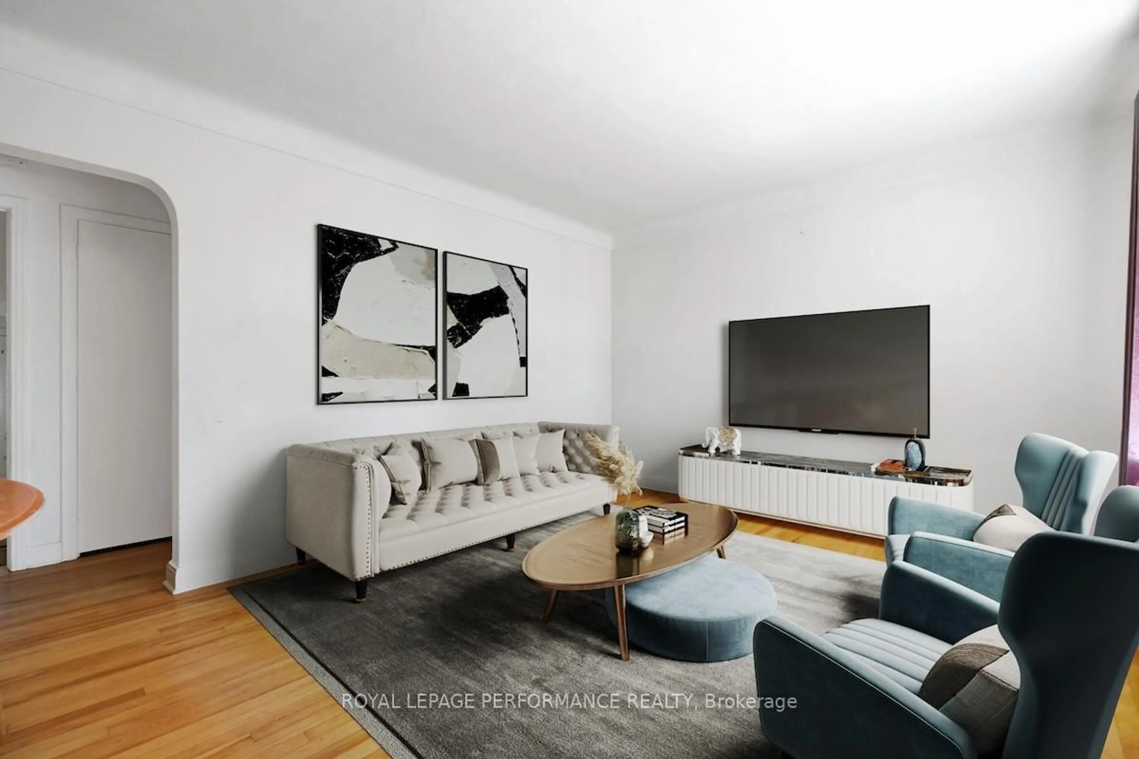 Living room with furniture, unknown for 535 Dunbrack St, Ottawa Ontario K1K 1J4
