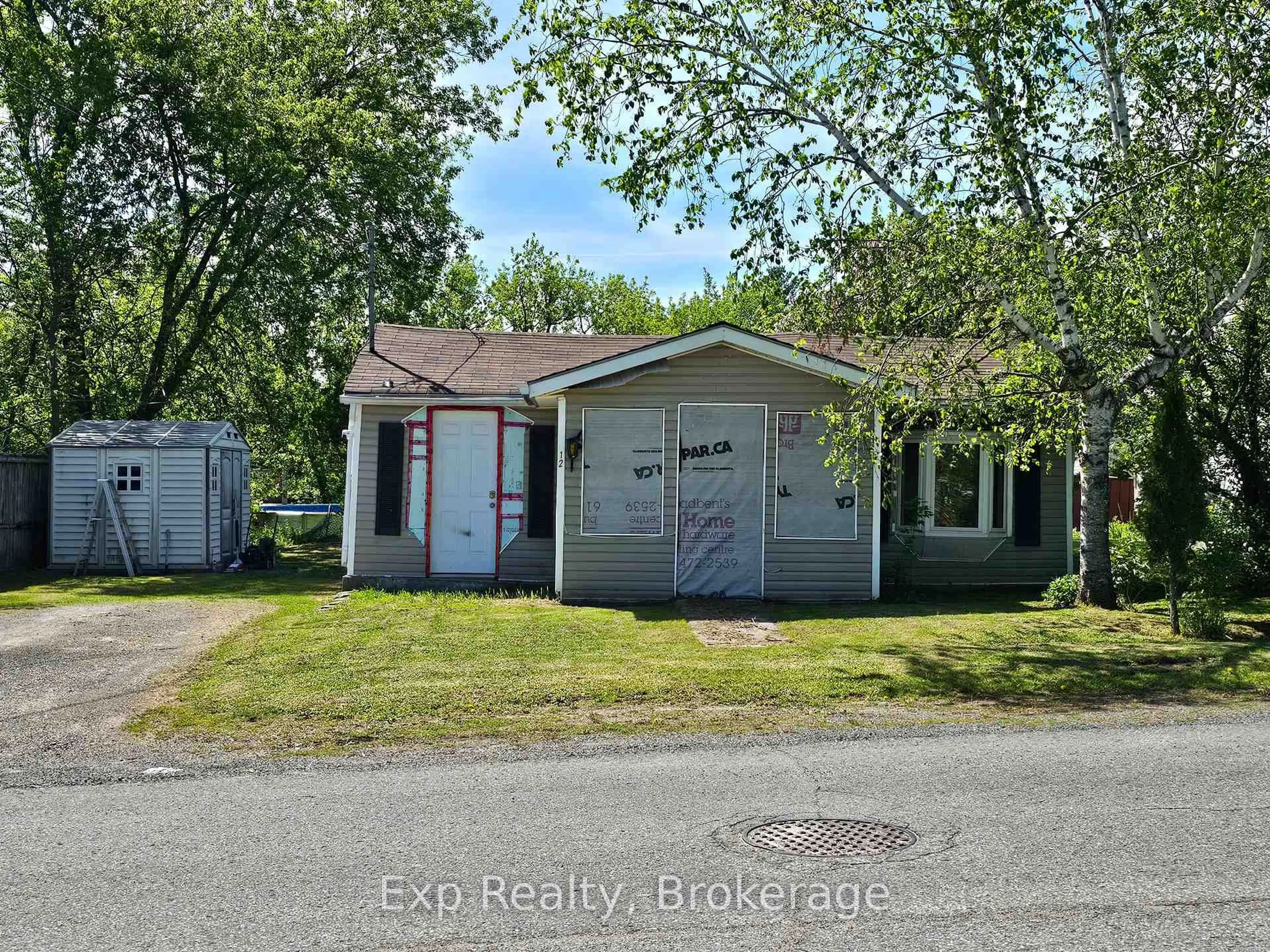 Unknown for 12 William St, Limoges Ontario K0K 2M0
