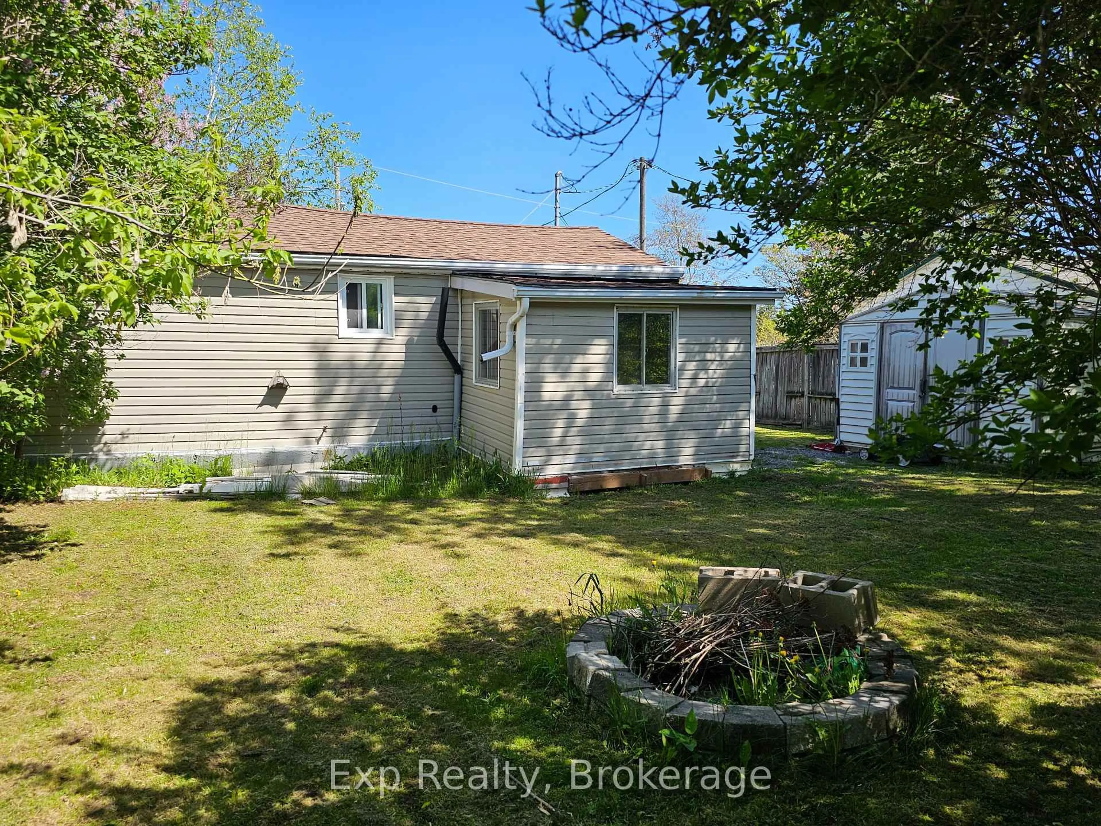 A pic from outside/outdoor area/front of a property/back of a property/a pic from drone, street for 12 William St, Limoges Ontario K0K 2M0