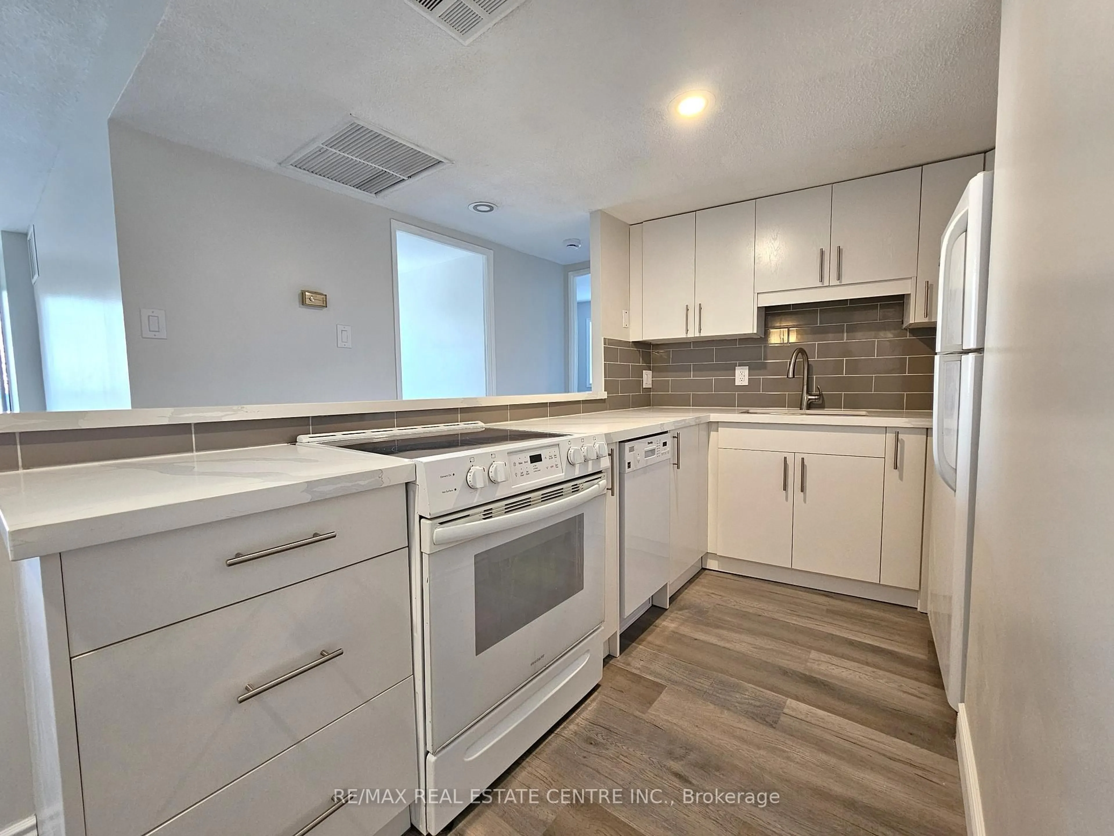 Unknown for 260 SHELDON Ave #508, Kitchener Ontario N2H 6P2