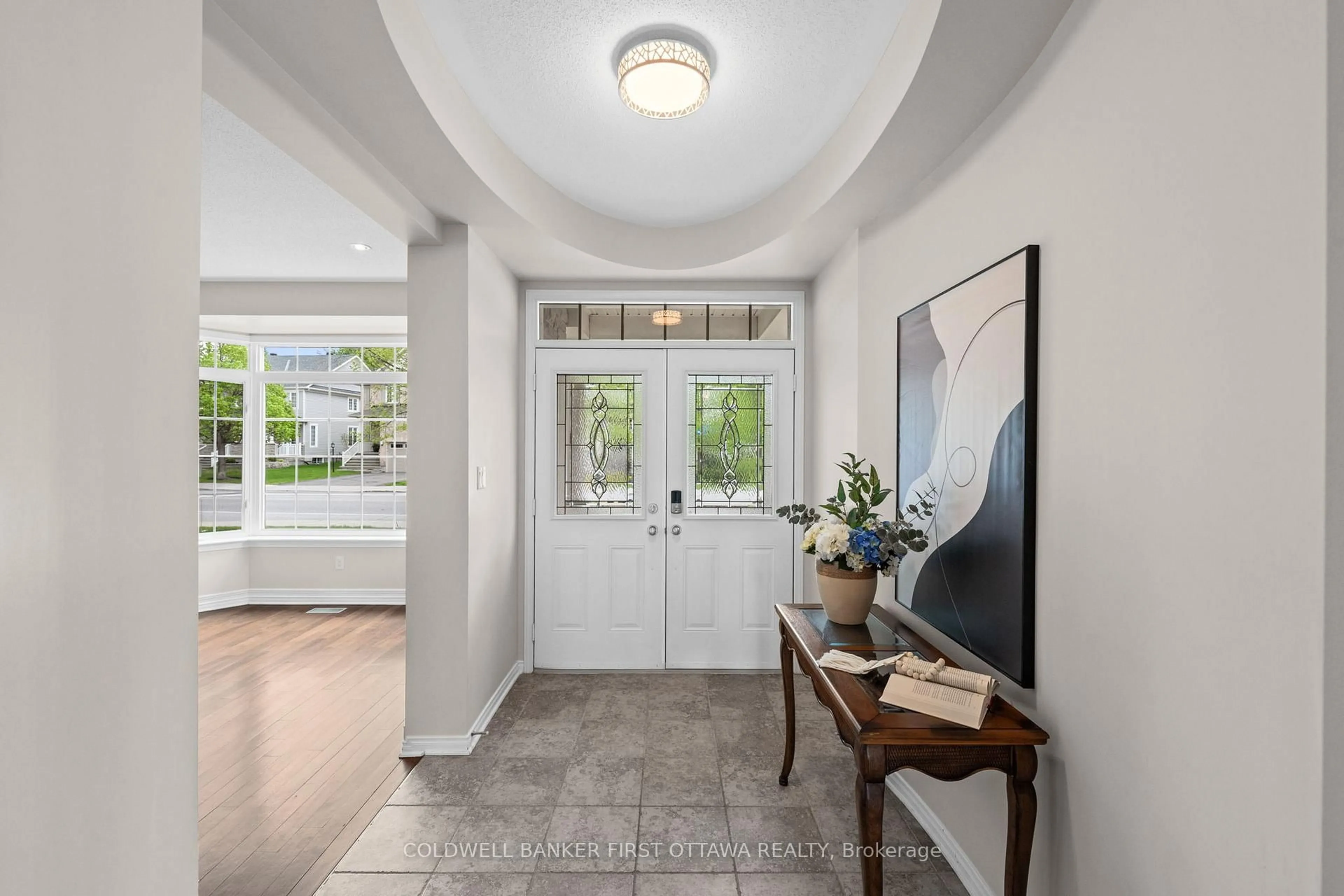 Indoor entryway for 788 Kilbirnie Dr, Ottawa Ontario K2J 0M4