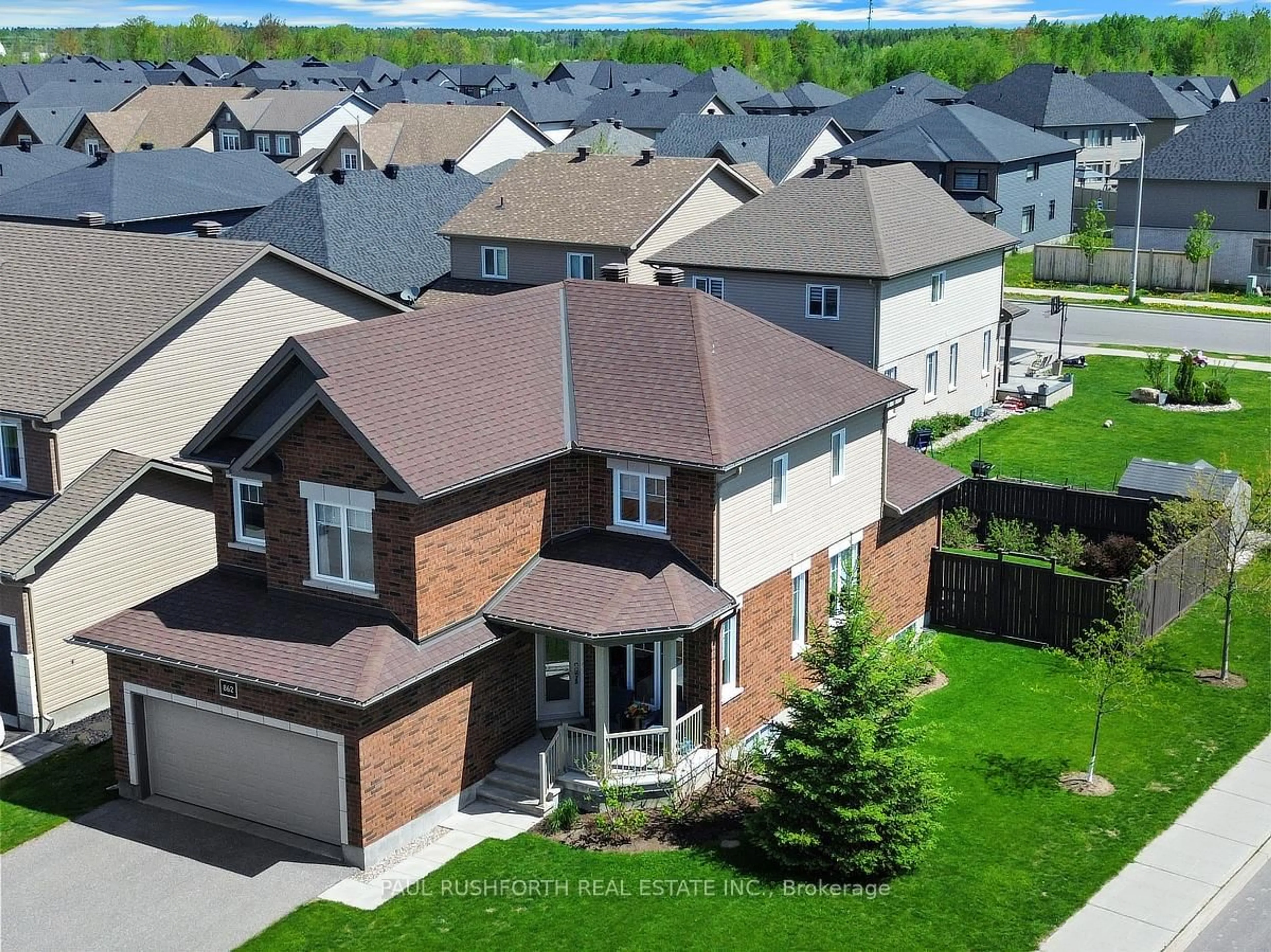 A pic from outside/outdoor area/front of a property/back of a property/a pic from drone, street for 862 Oat Straw Way, Ottawa Ontario K1T 0M2
