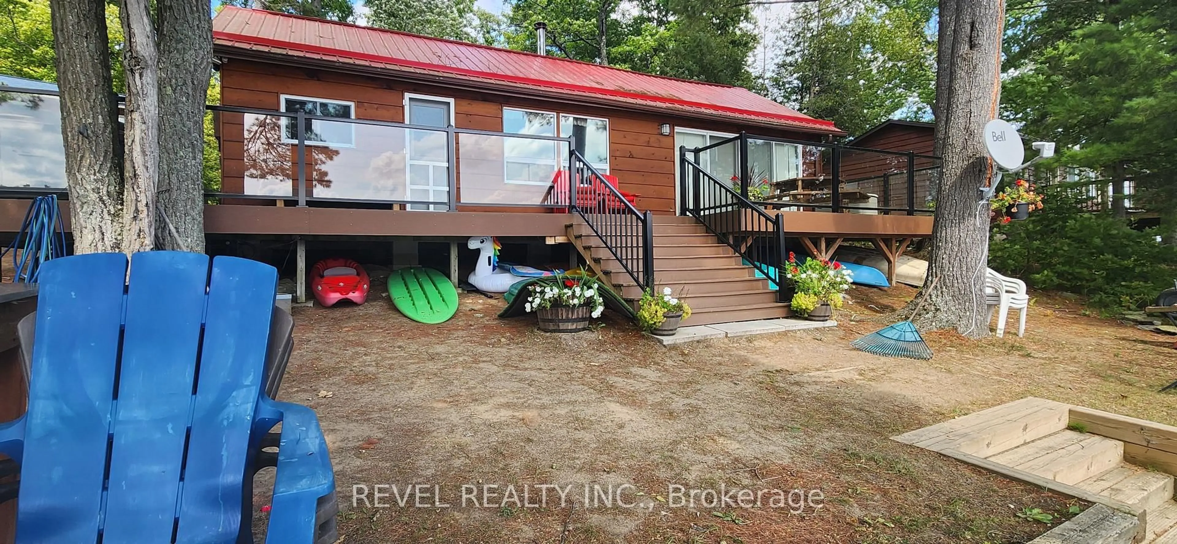 A pic from outside/outdoor area/front of a property/back of a property/a pic from drone, water/lake/river/ocean view for 385 Porcupine Way, Mcdonalds Corners Ontario K0G 1M0