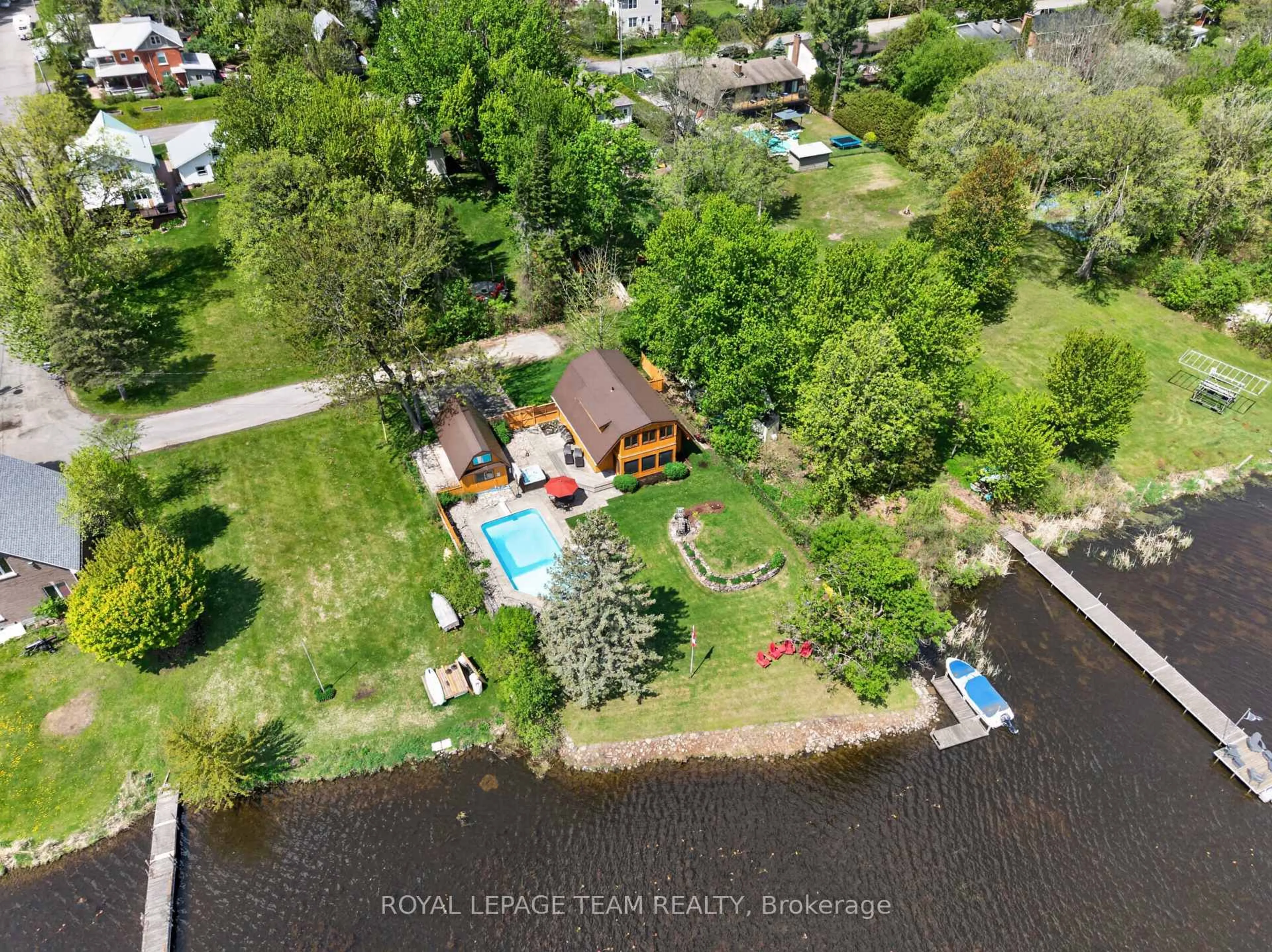 A pic from outside/outdoor area/front of a property/back of a property/a pic from drone, water/lake/river/ocean view for 6721 Rideau St, Kars Ontario K0A 2E0