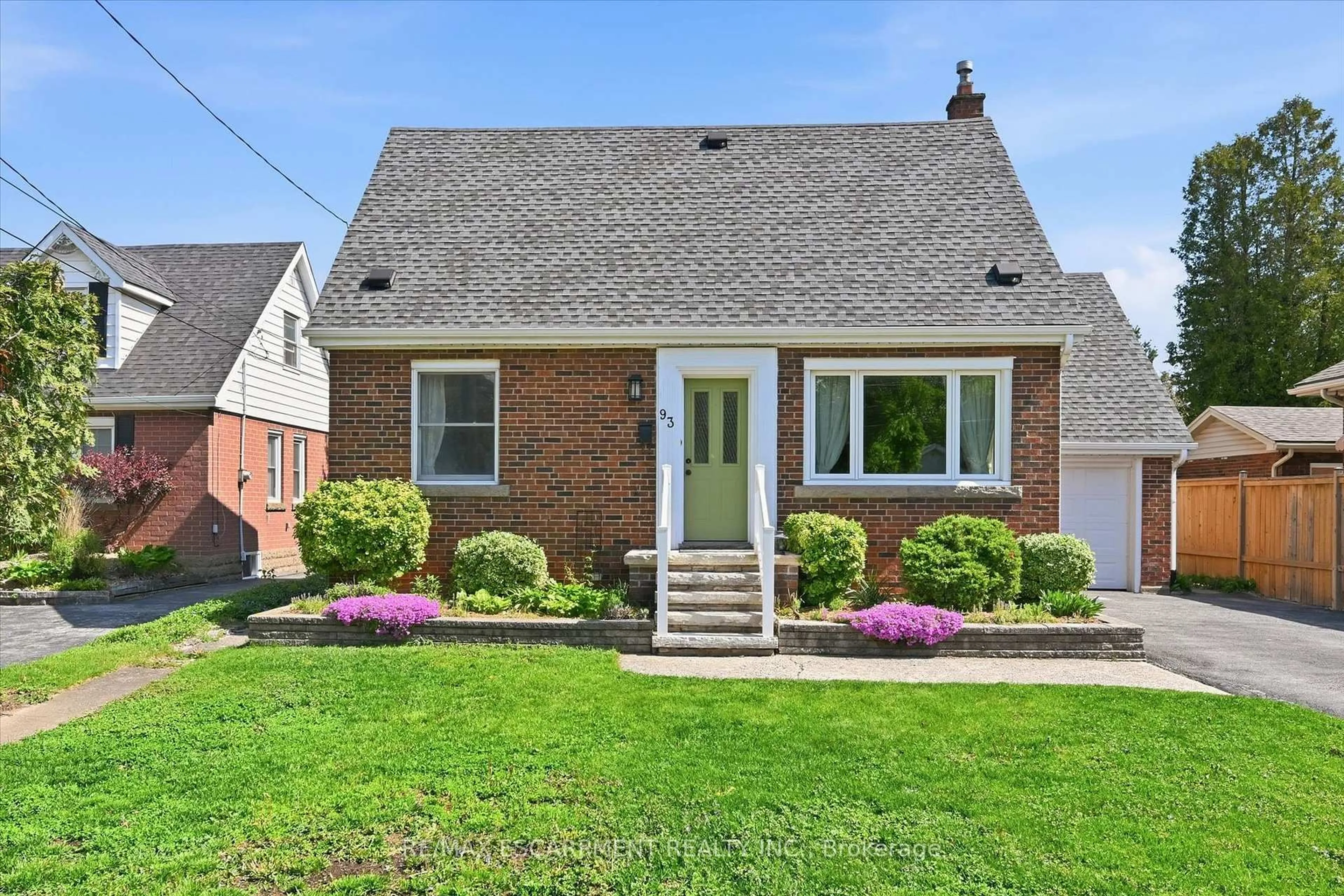 Home with brick exterior material, street for 93 Sunning Hill Ave, Hamilton Ontario L8T 1B6