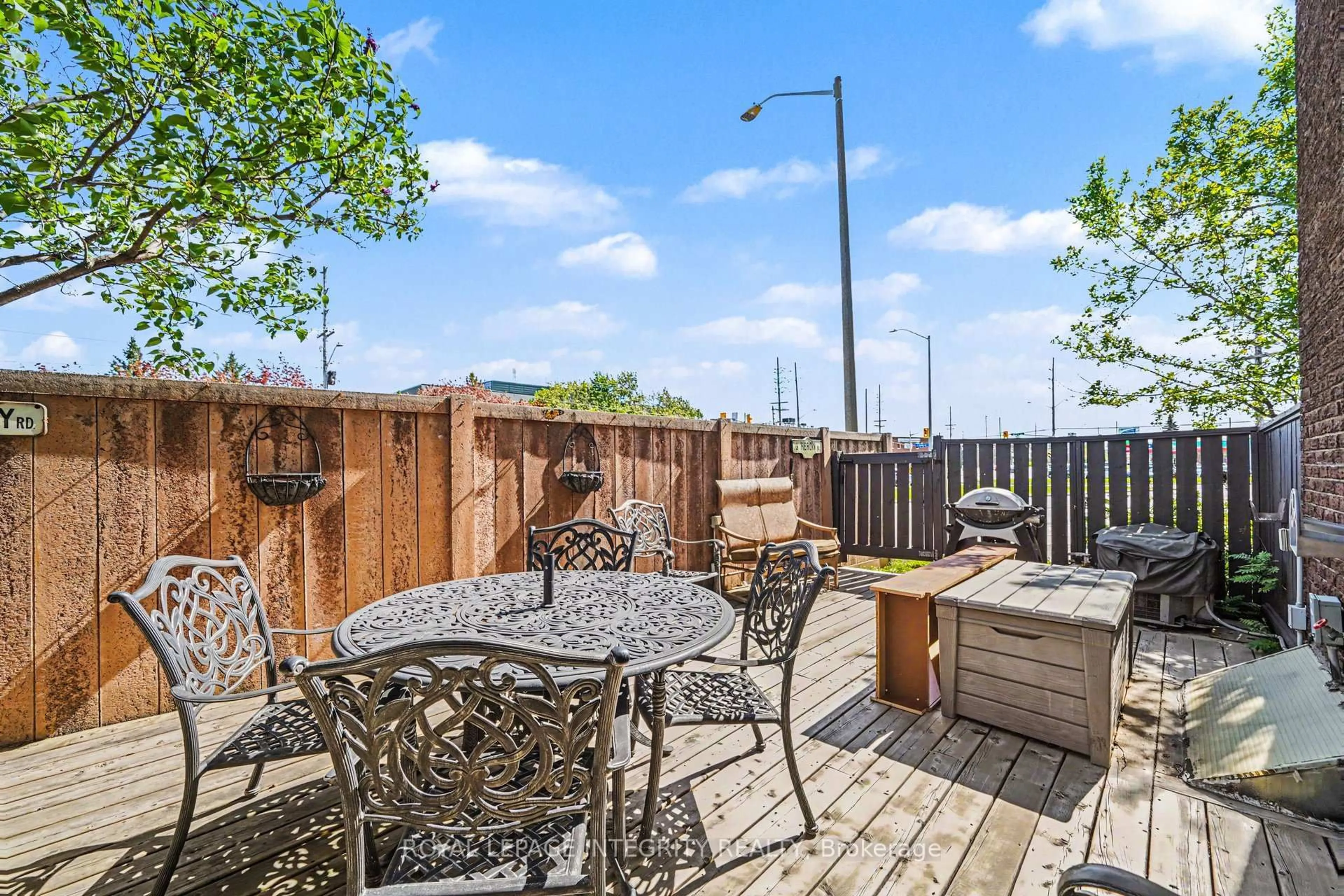 Patio, unknown for 1821 Walkley Rd #27, Ottawa Ontario K1H 6X9