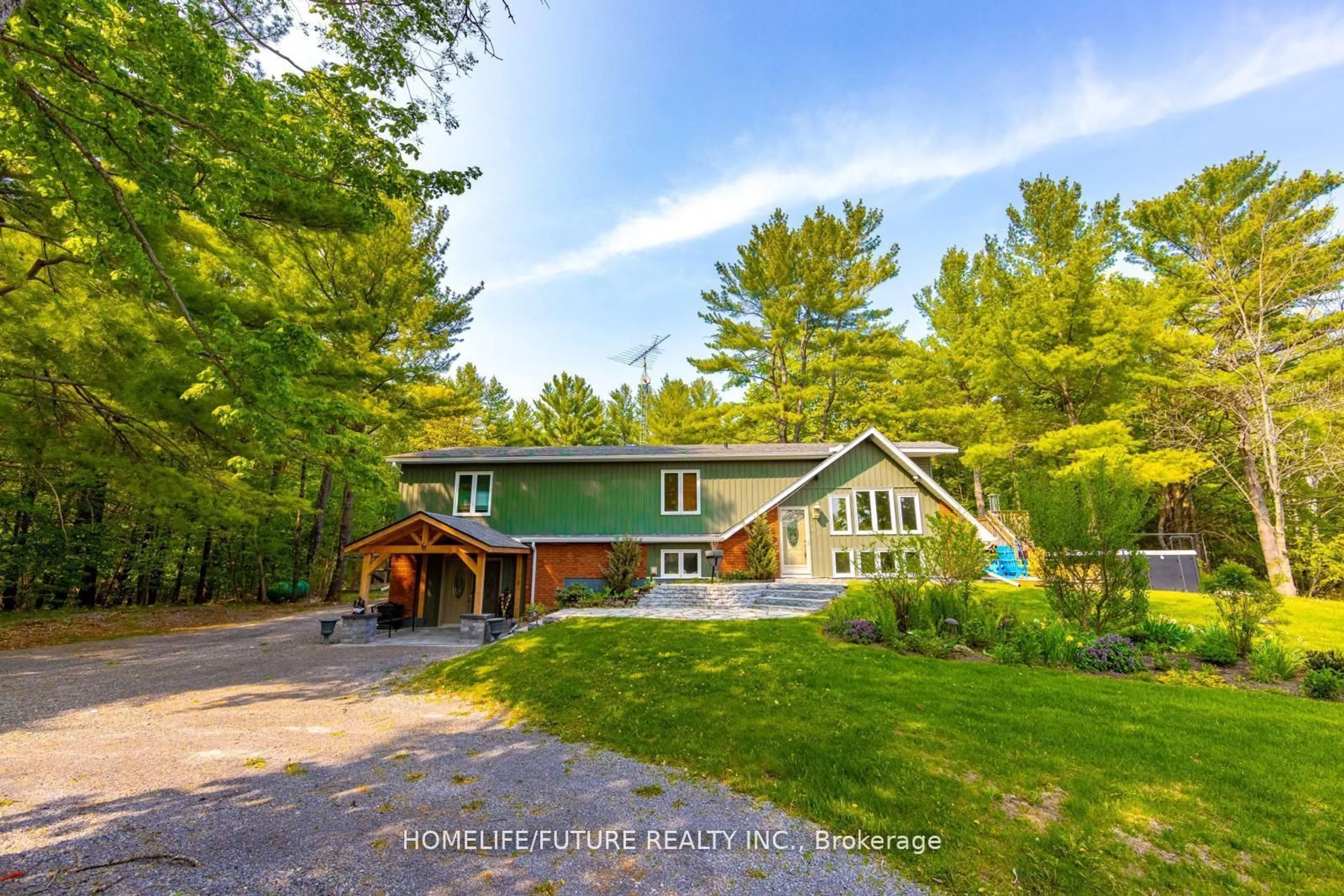 A pic from outside/outdoor area/front of a property/back of a property/a pic from drone, unknown for 1559 North Belmont Concession, Havelock-Belmont-Methuen Ontario K0L 1Z0