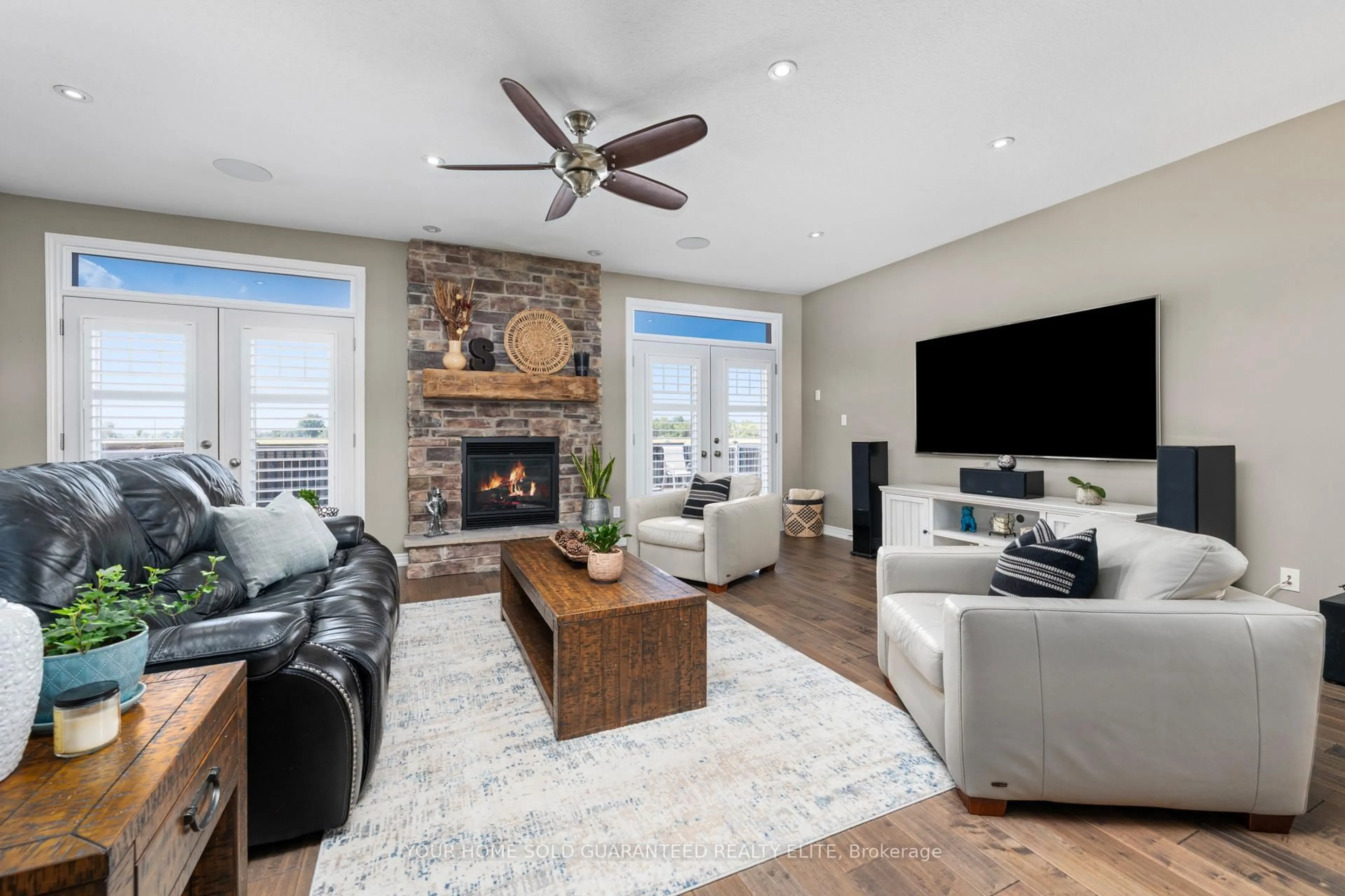 Living room with furniture, unknown for 53 Anastasia Blvd, West Lincoln Ontario L0R 2A0