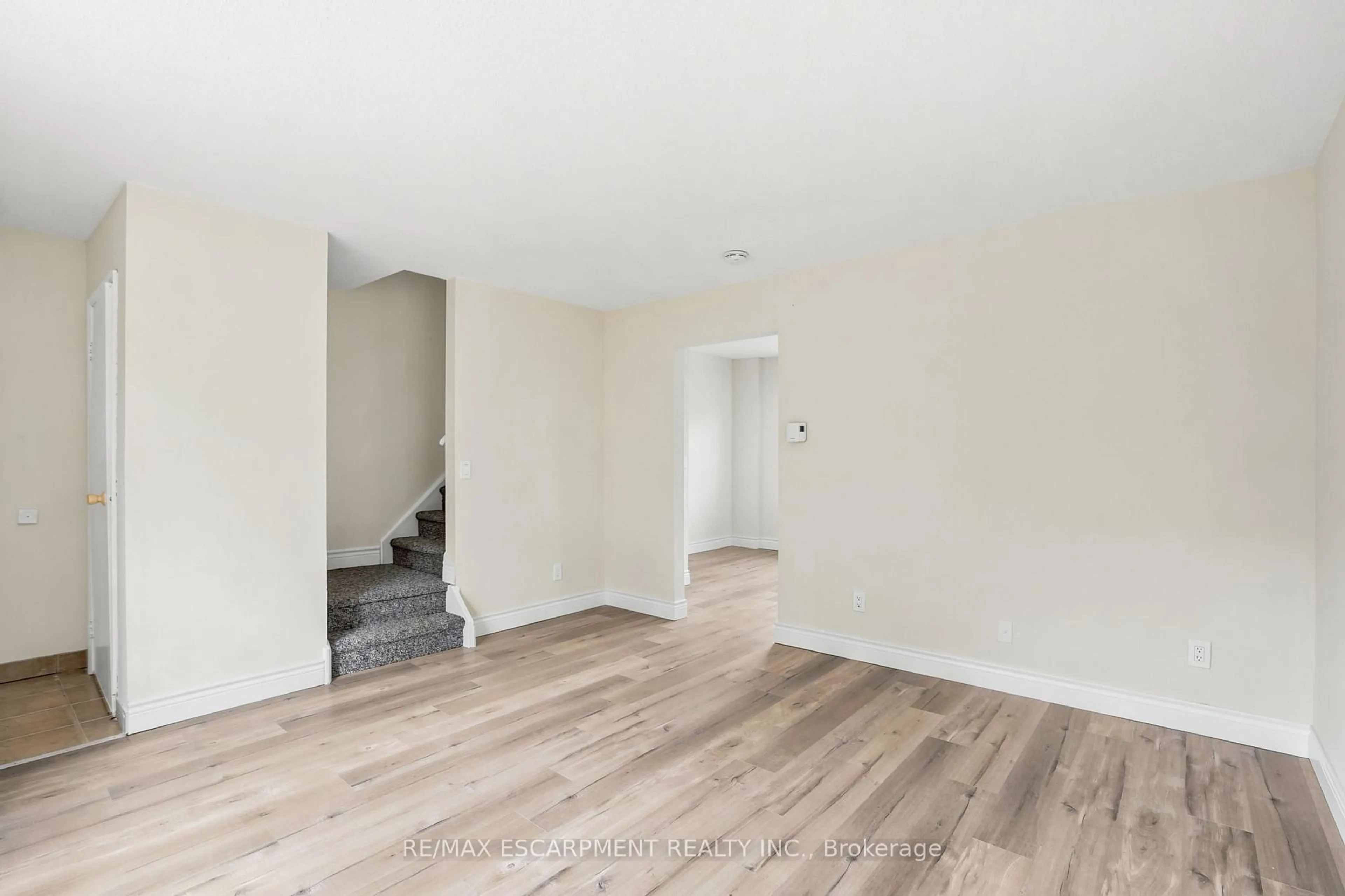 A pic of a room for 65 Mount Albion Rd #4, Hamilton Ontario L8K 5S5
