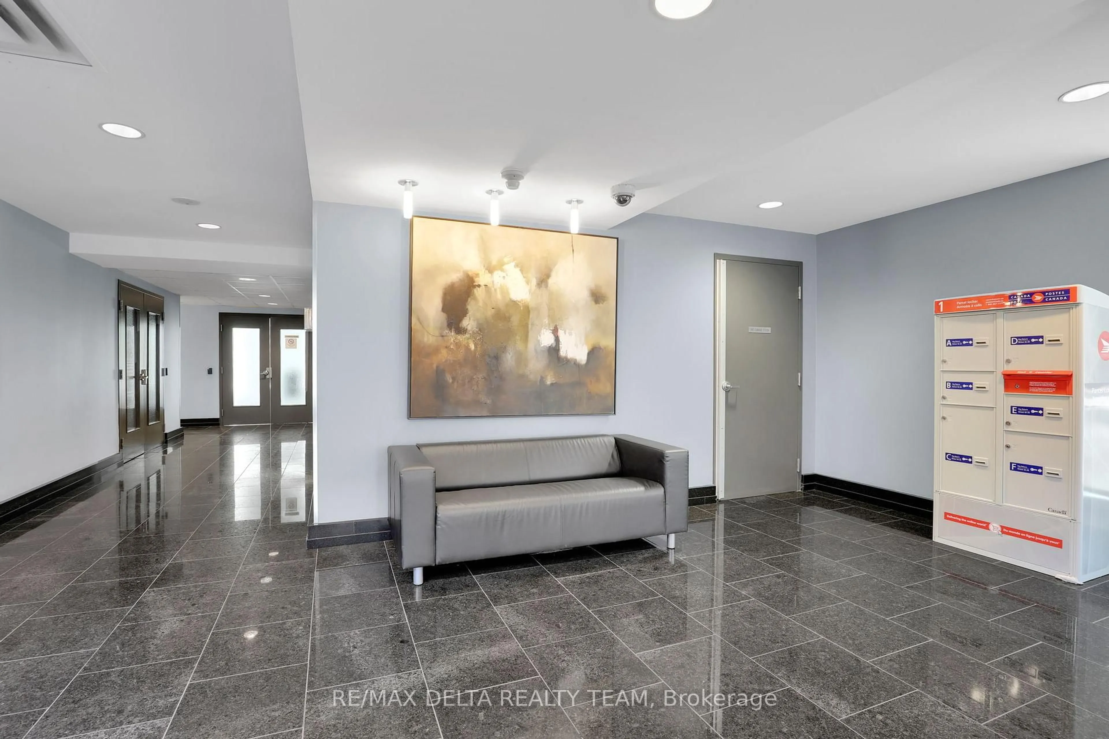 Lobby for 134 York St #205, Ottawa Ontario K1N 1K8
