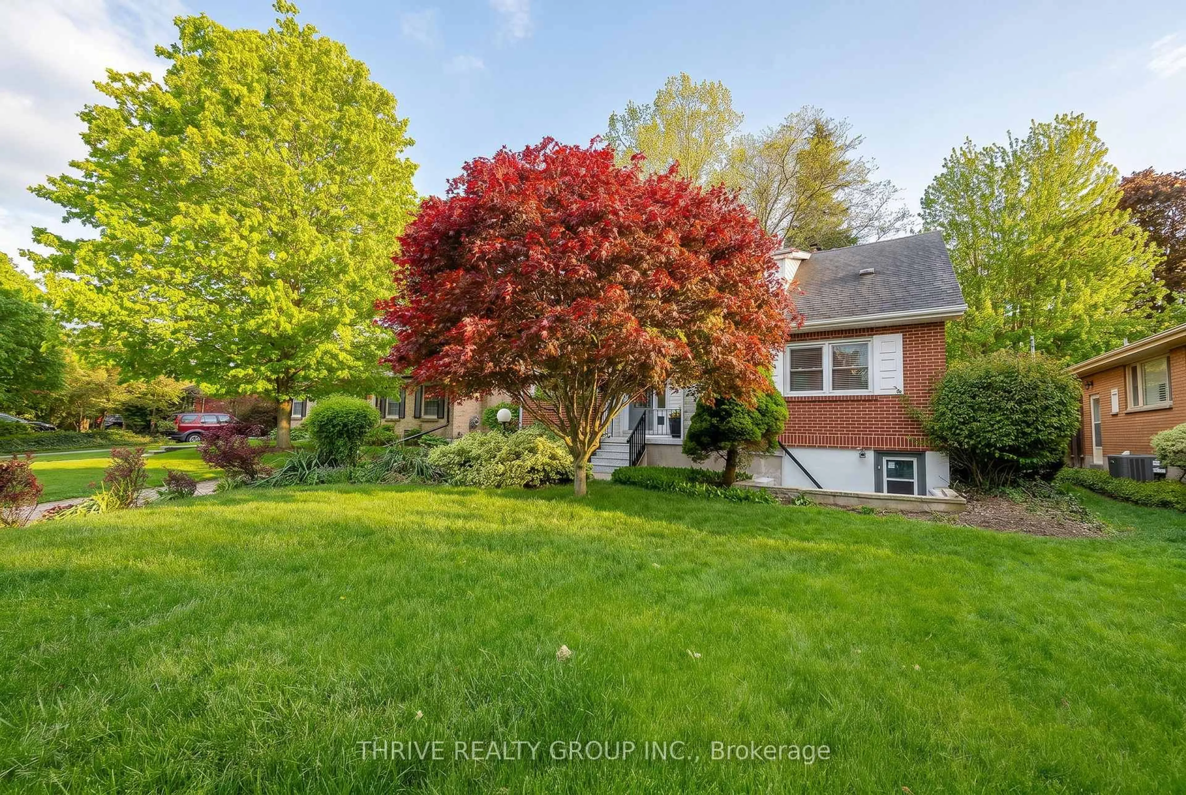 A pic from outside/outdoor area/front of a property/back of a property/a pic from drone, street for 17 Croxton Rd, London South Ontario N6C 3T5