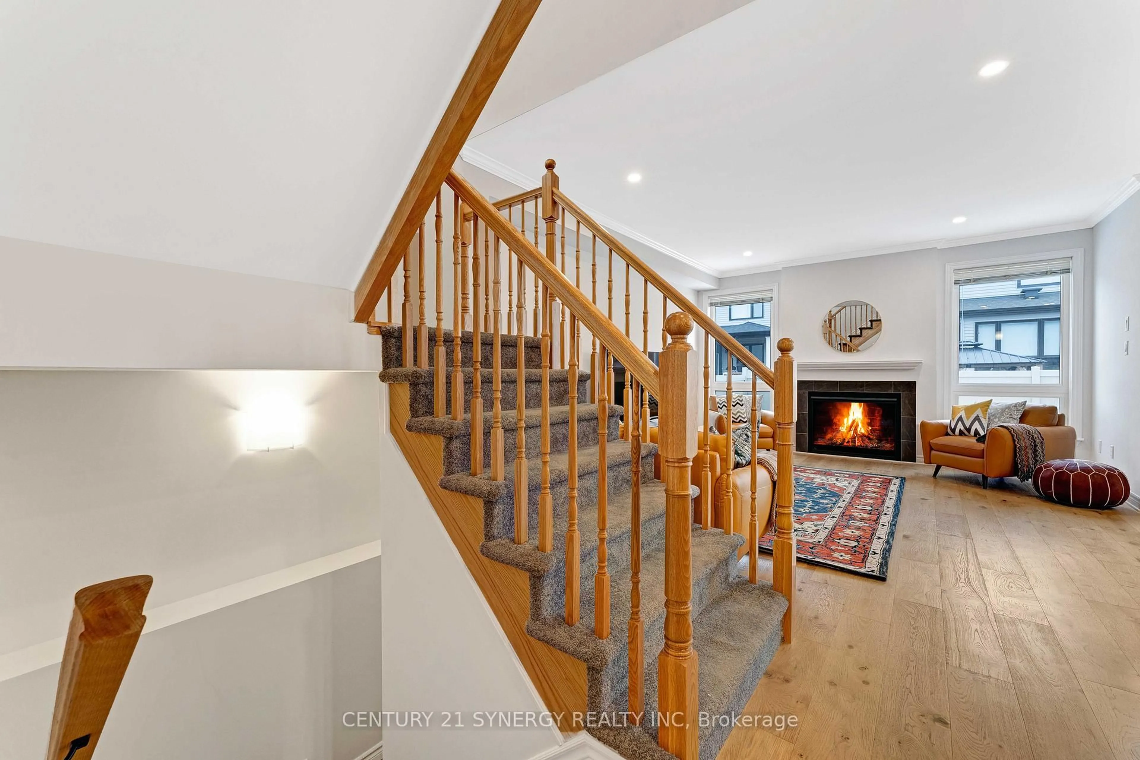 Stairs for 555 Bobolink Rdge, Ottawa Ontario K2S 2P2