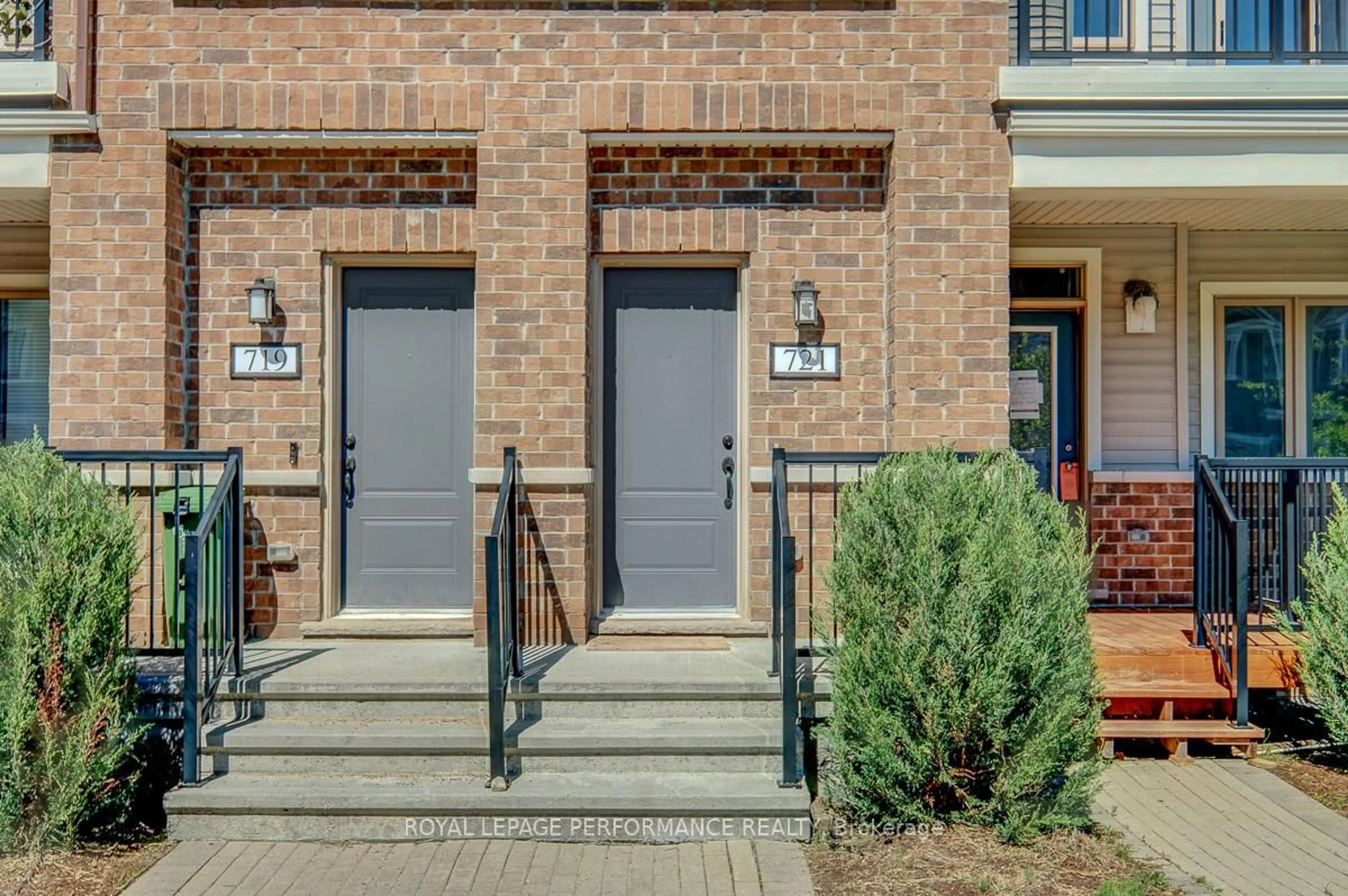 Home with brick exterior material, street for 721 Rouncey Rd, Ottawa Ontario K2V 0S5