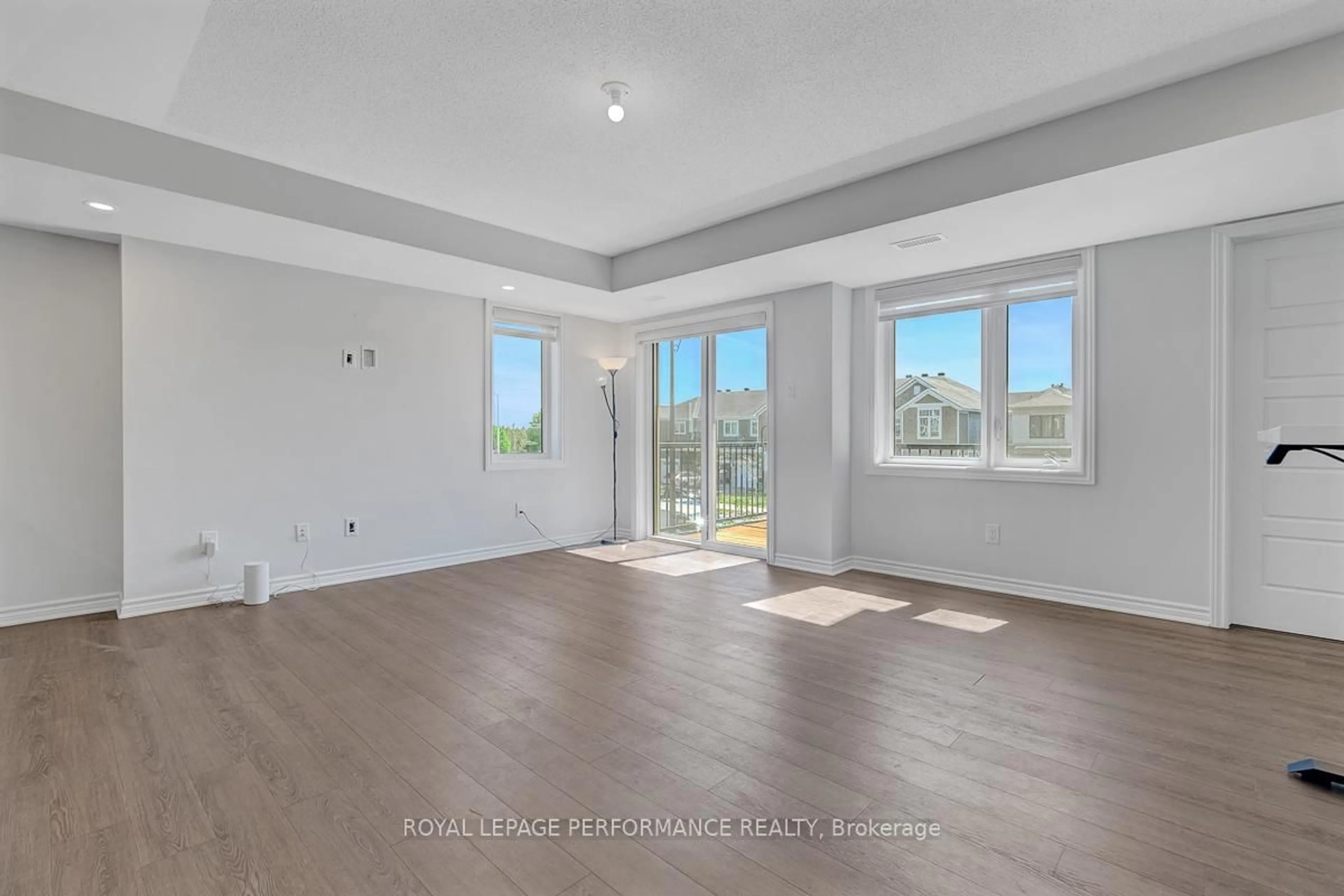 A pic of a room for 721 Rouncey Rd, Ottawa Ontario K2V 0S5