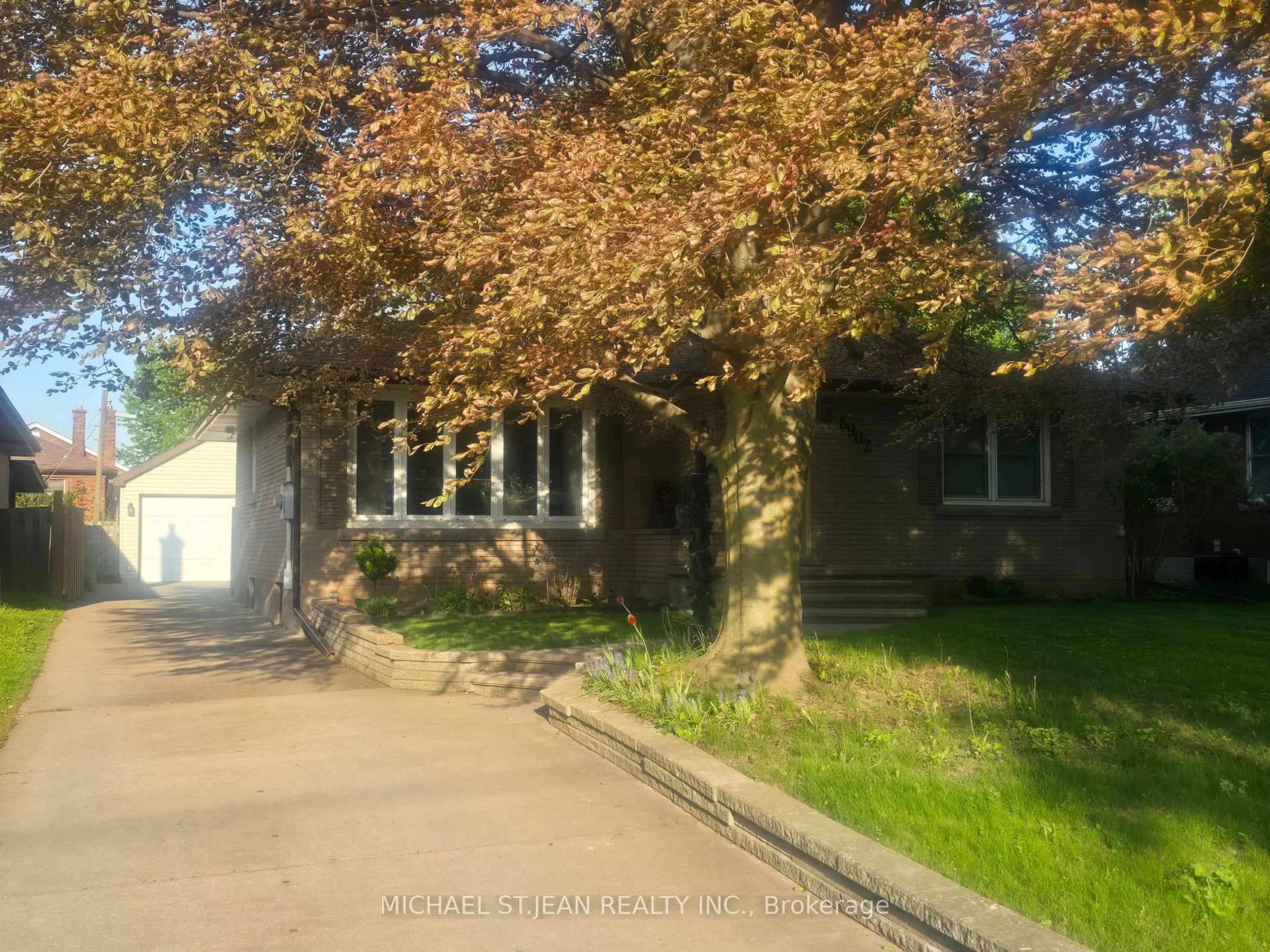 Unknown for 6902 Dell Ave, Niagara Falls Ontario L2G 4V8