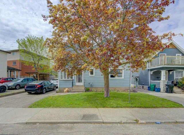 8 Marshall St, Waterloo 2