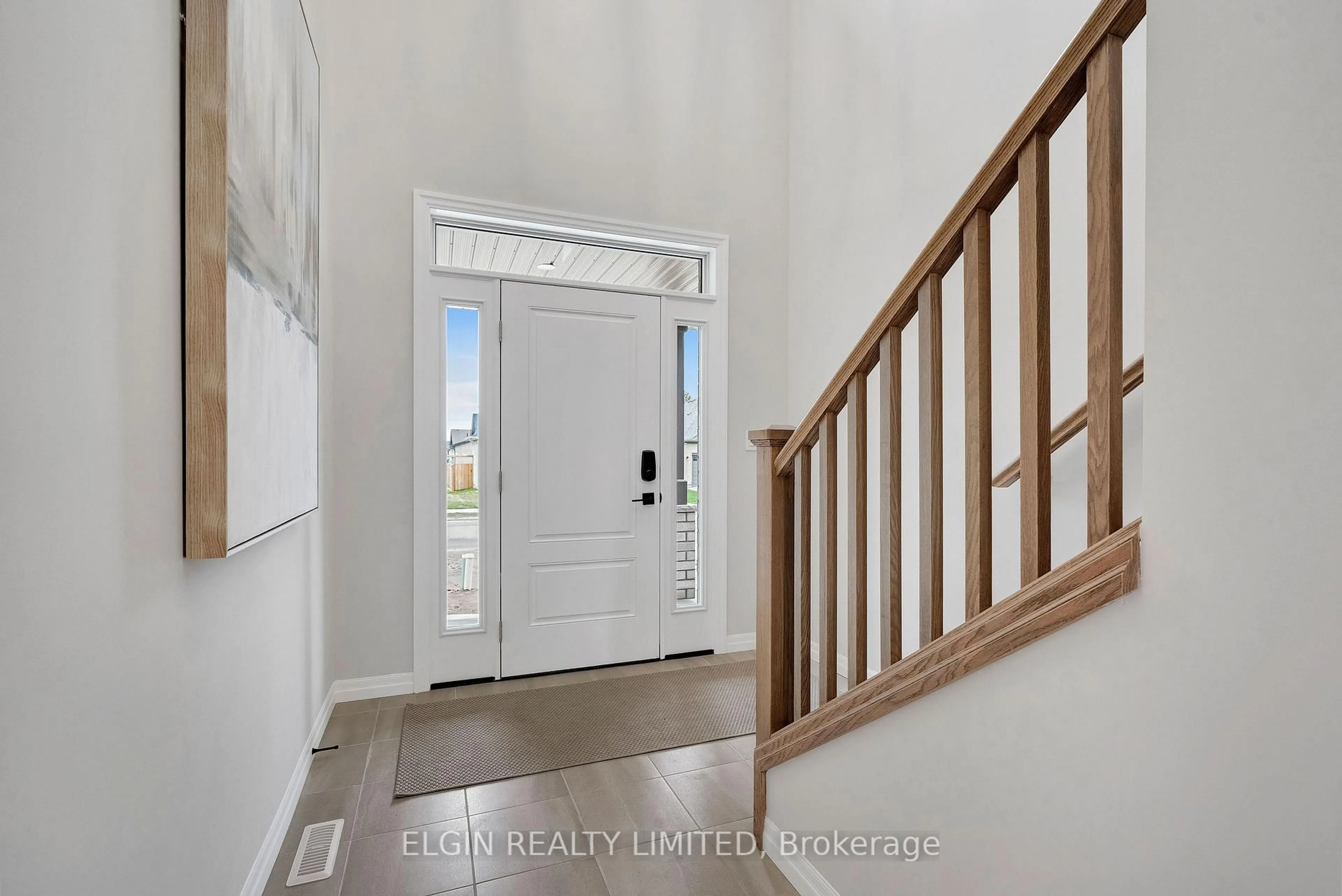 Indoor entryway for 6 Keba Cres, Tillsonburg Ontario N4G 0K6