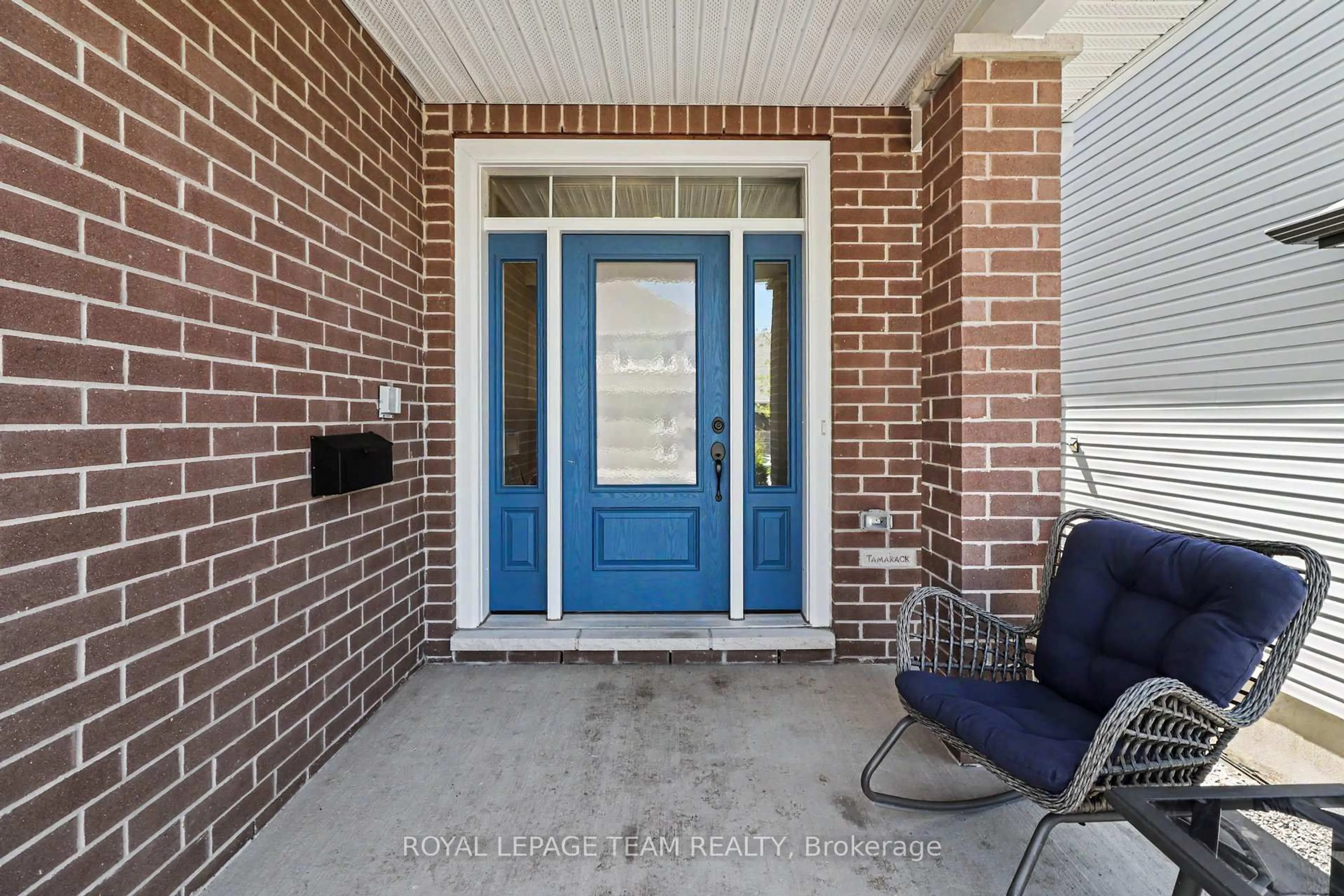 Indoor entryway for 115 Bonne Renommee Ave, Ottawa Ontario K4A 5J9