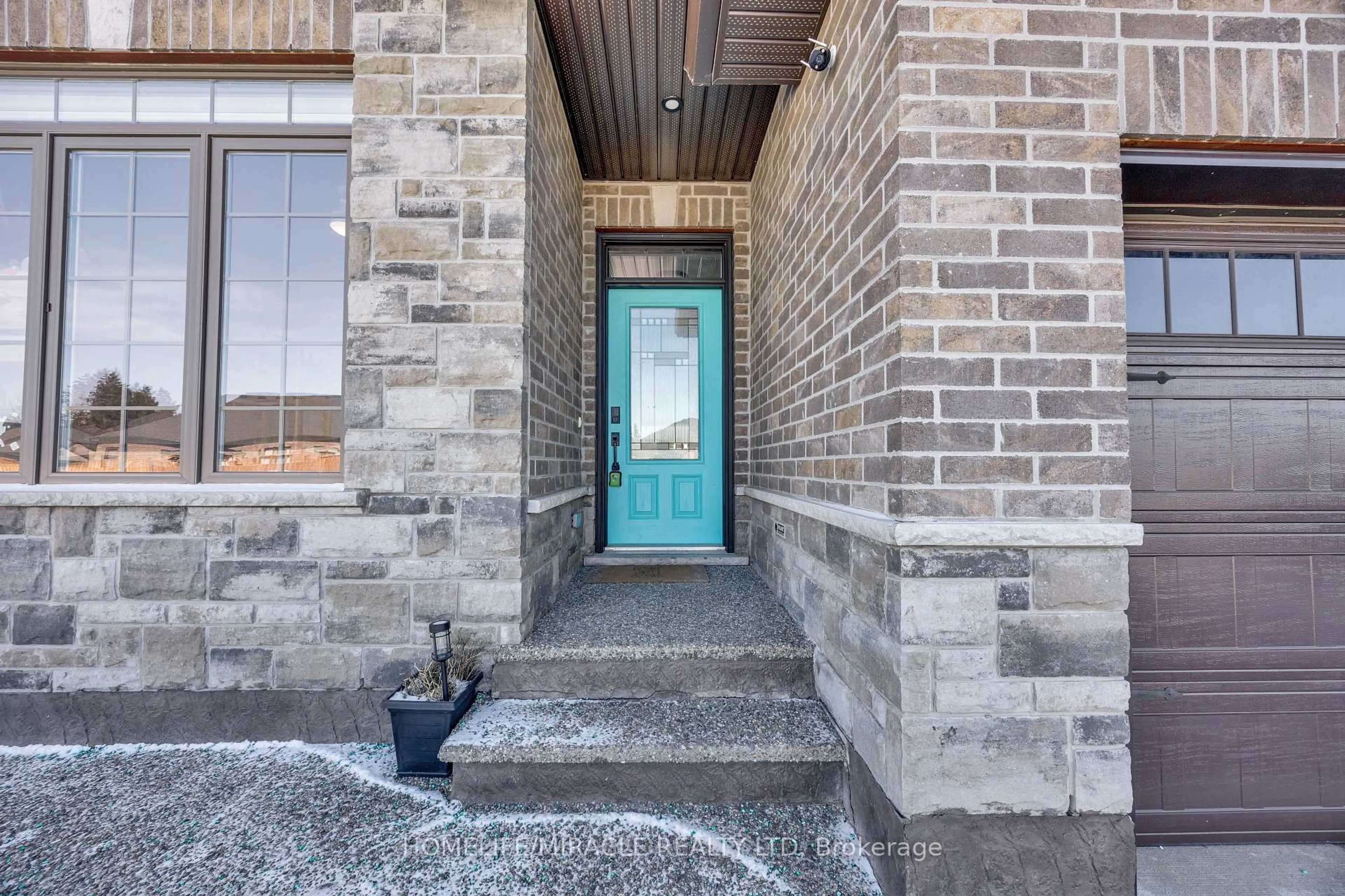 Indoor entryway for 78 Matheson Cres, East Zorra-Tavistock Ontario N0J 1M0
