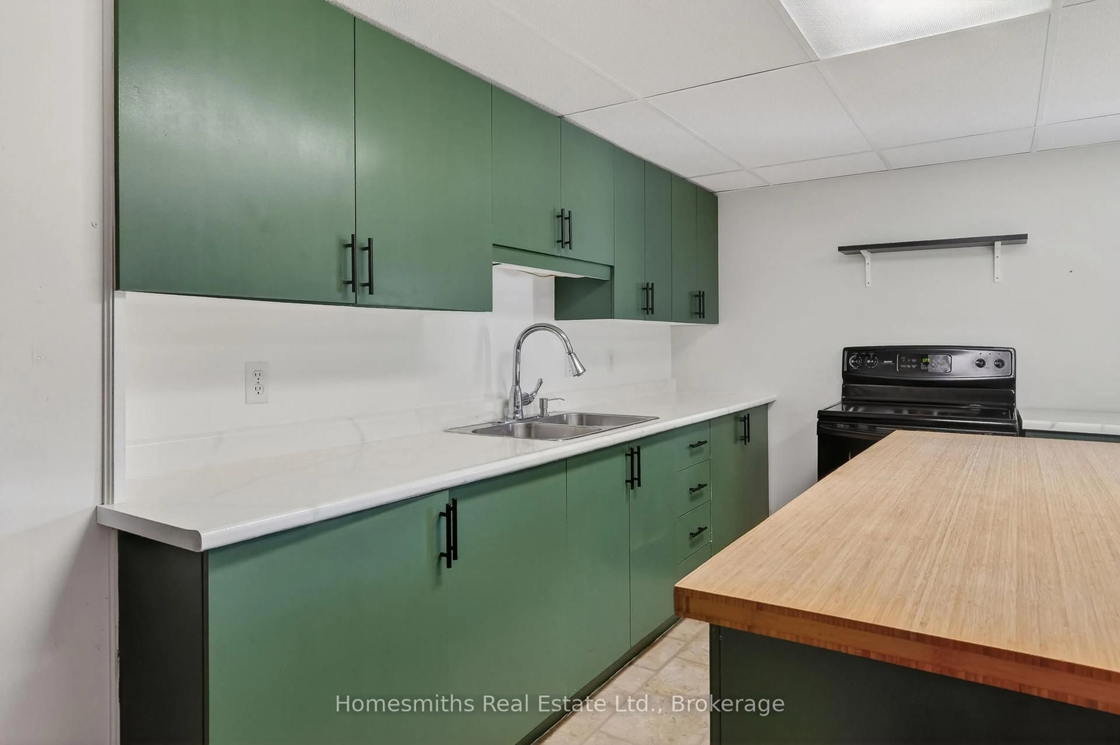 Standard kitchen, unknown for 8766 Danforth Rd, Hamilton Township Ontario K9A 0X6