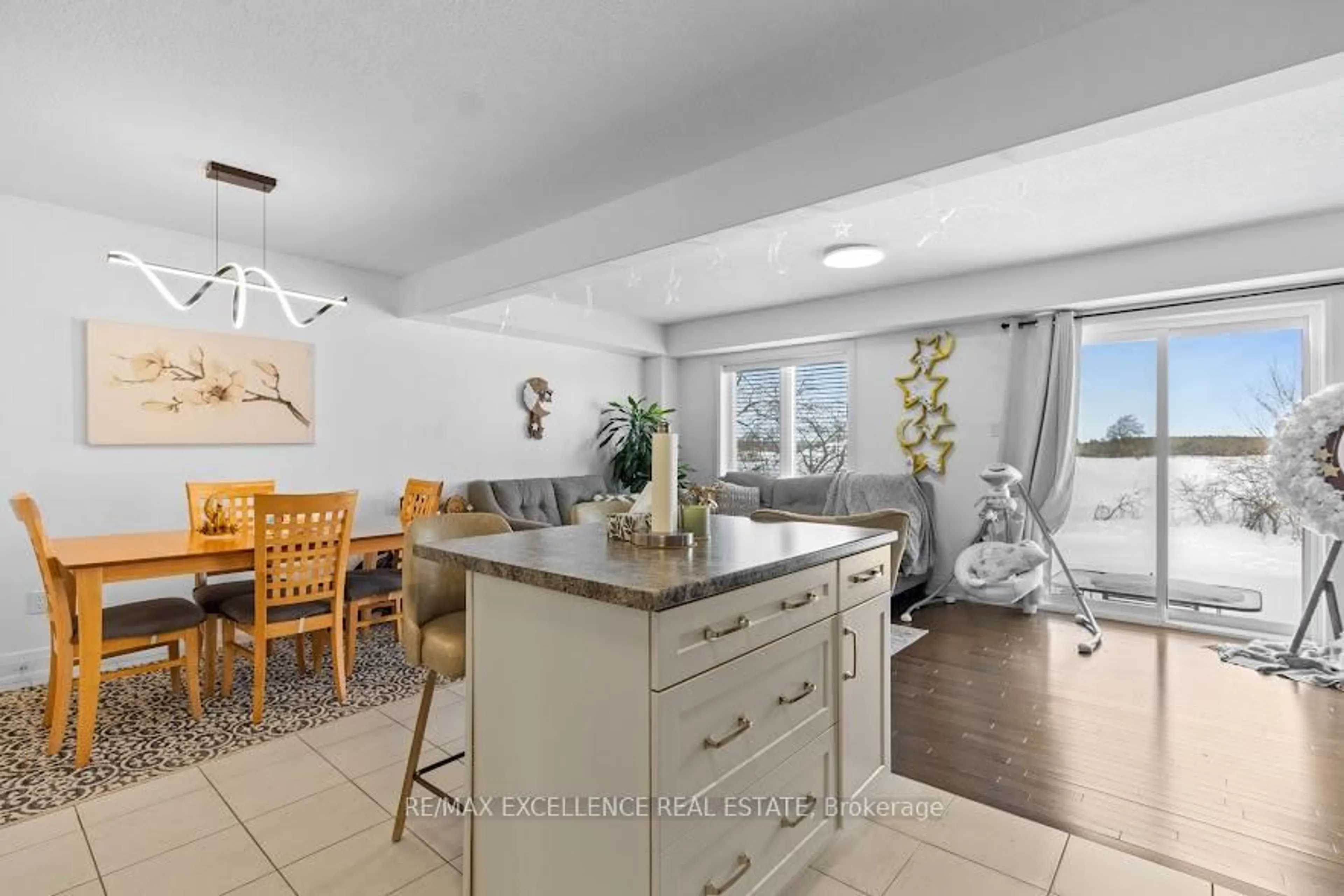 Open concept kitchen, ceramic/tile floor for 160 Stonebrook Way, Grey Highlands Ontario N0C 1H0