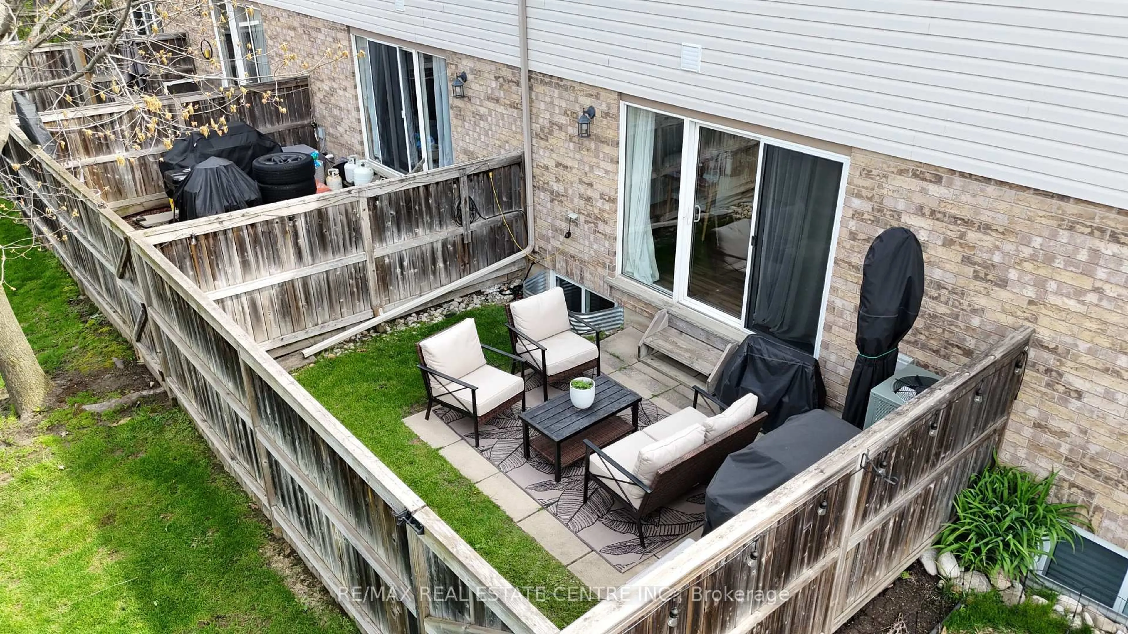 Patio, unknown for 31 Schroder Cres #50, Guelph Ontario N1E 7M6