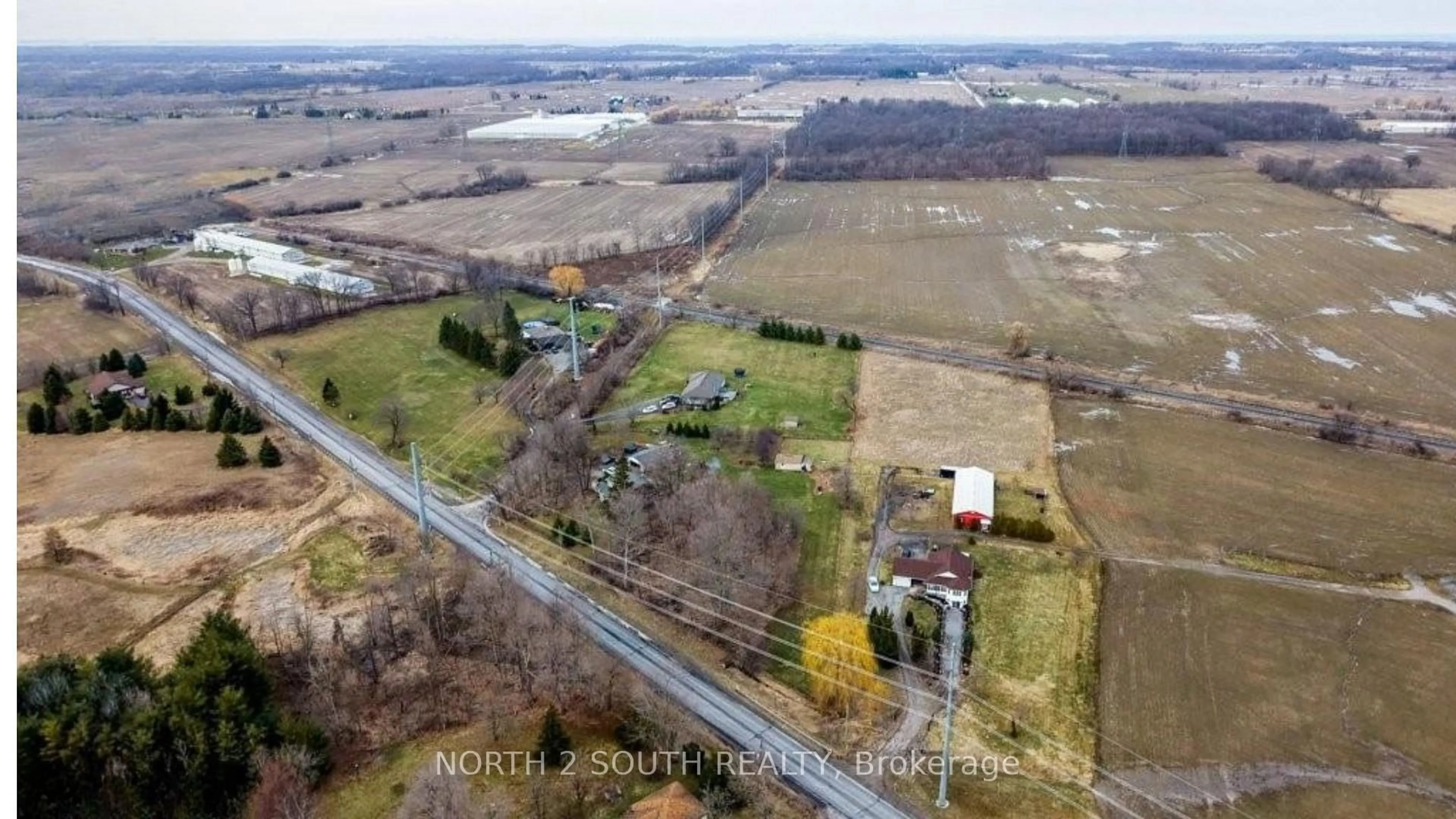 A pic from outside/outdoor area/front of a property/back of a property/a pic from drone, unknown for 6757 Regional 20 Rd, West Lincoln Ontario L0R 2A0