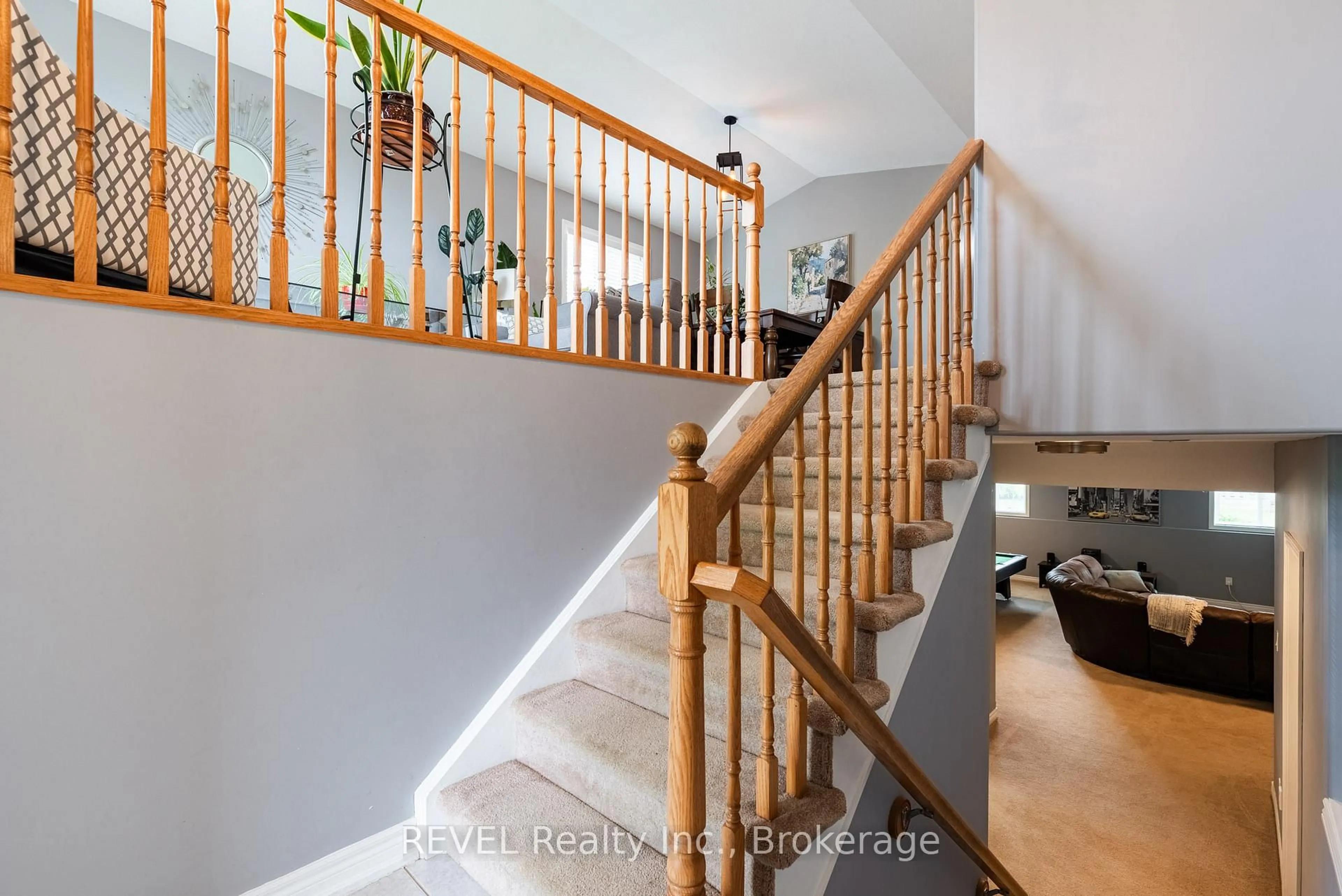 Unknown for 8368 Racey Ave, Niagara Falls Ontario L2H 3M7