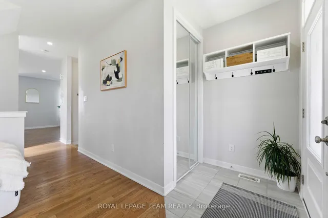 3048 Travertine Way, Ottawa 4